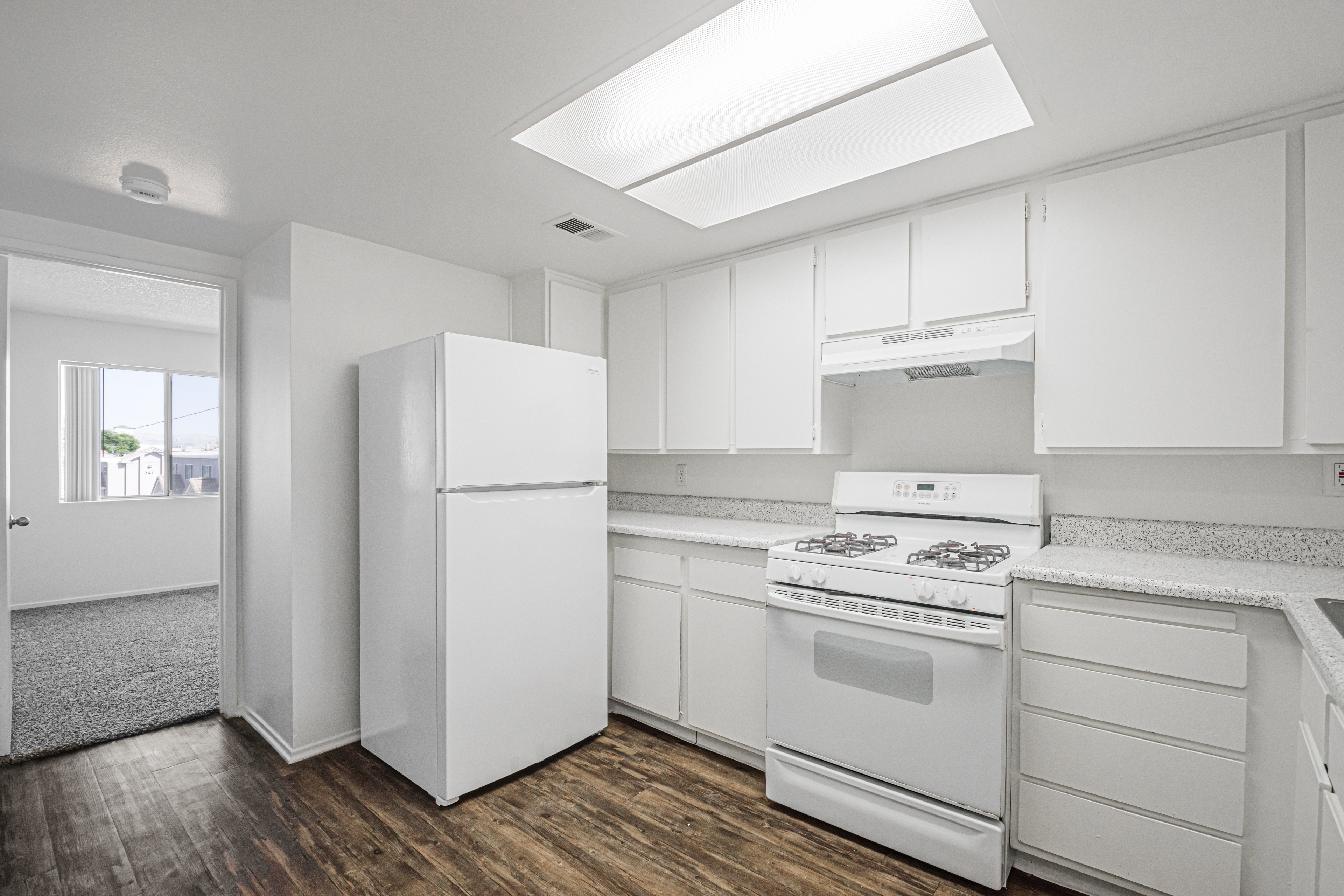 Corona Condo: 1215 D St