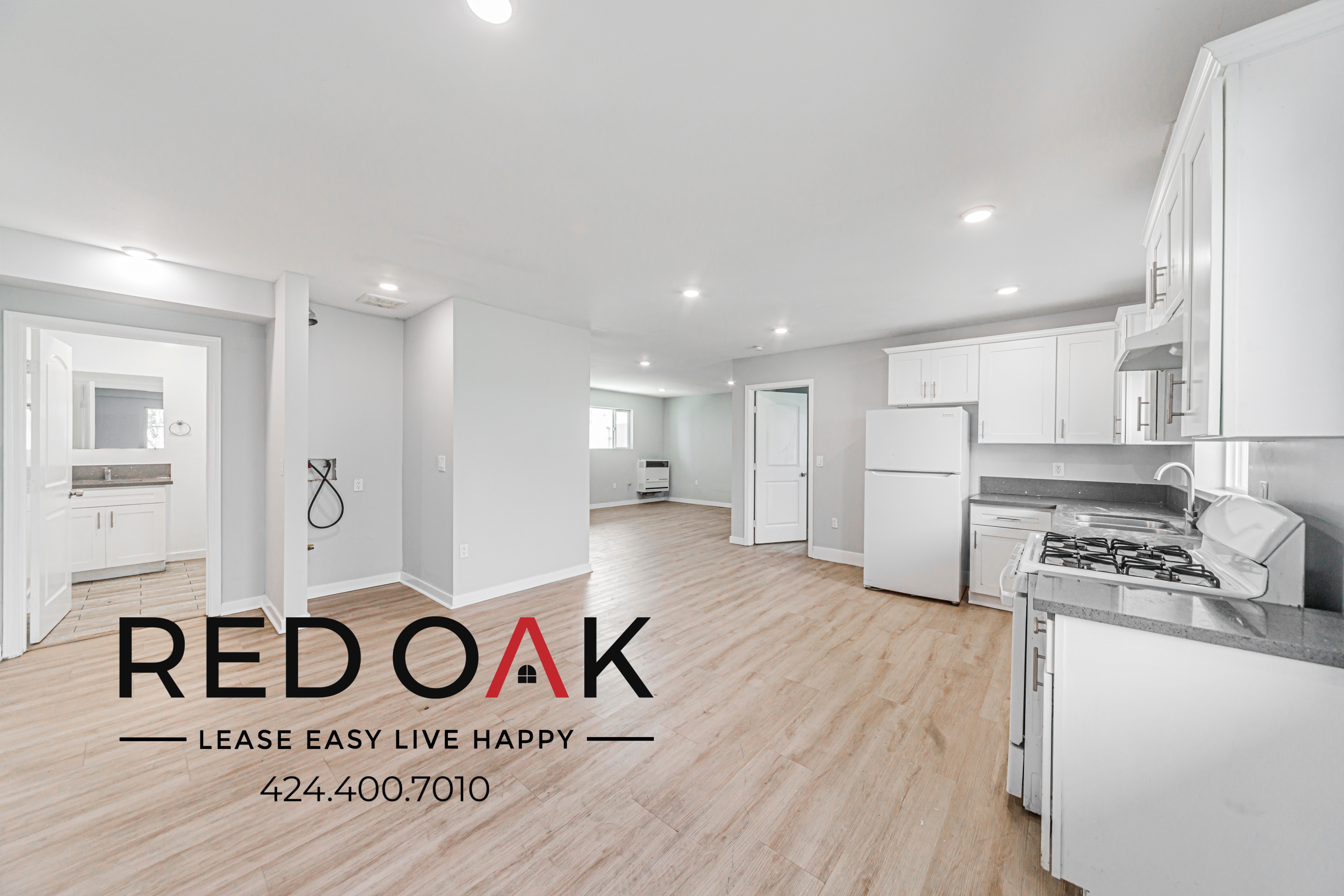 Los Angeles Condo: 923 3/4 W 75th St