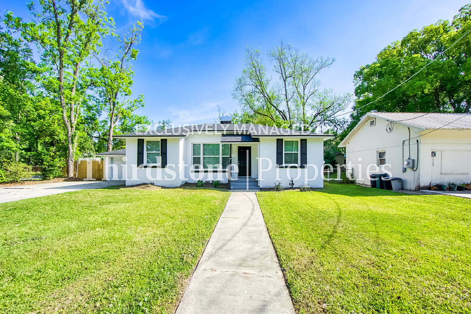 Jacksonville House: 5204 Astral St