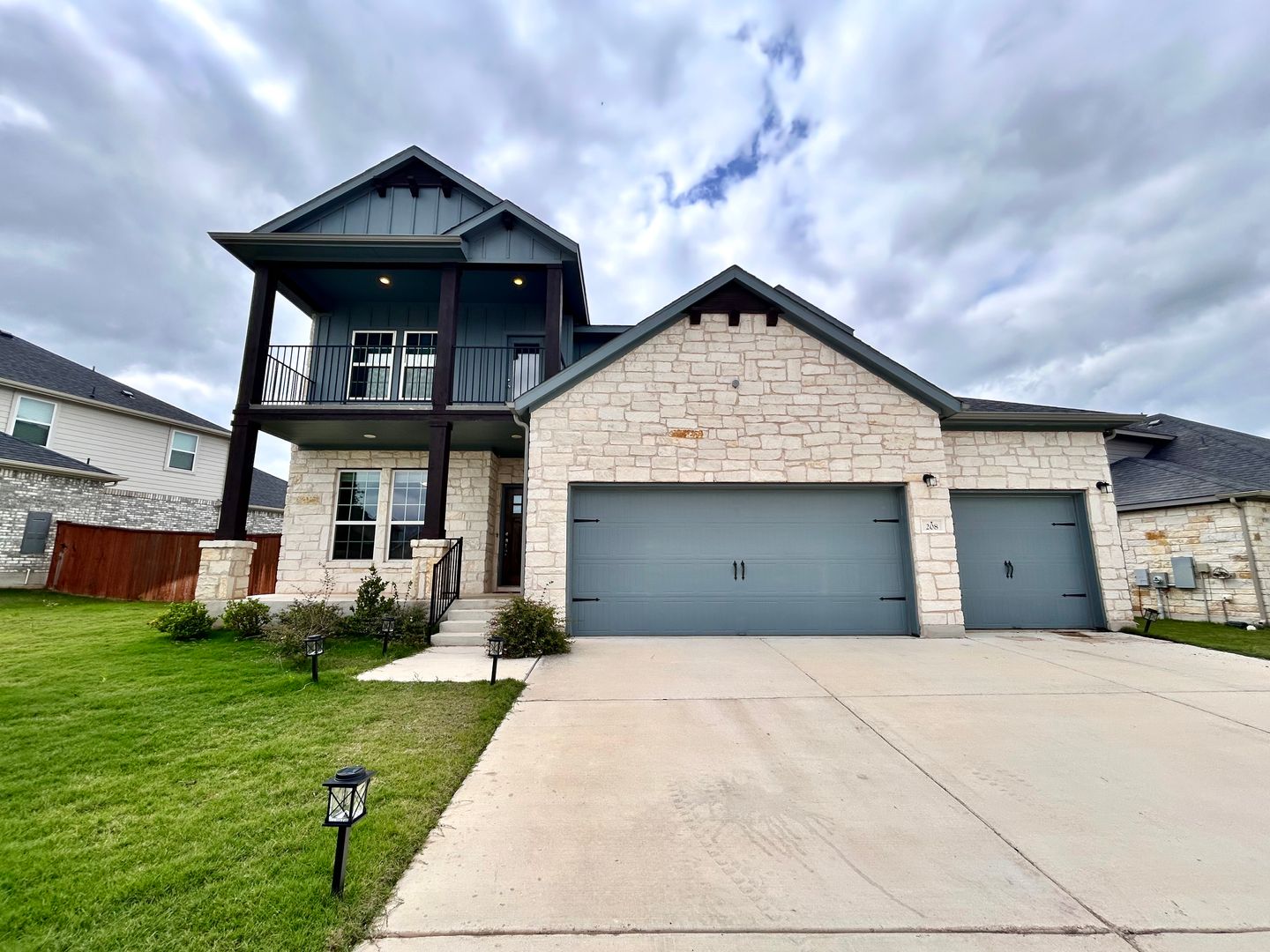 Liberty Hill House: 208 Azalea Springs Rd