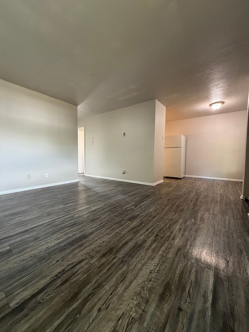 Louisville Condo: 421 Poplar Level Court