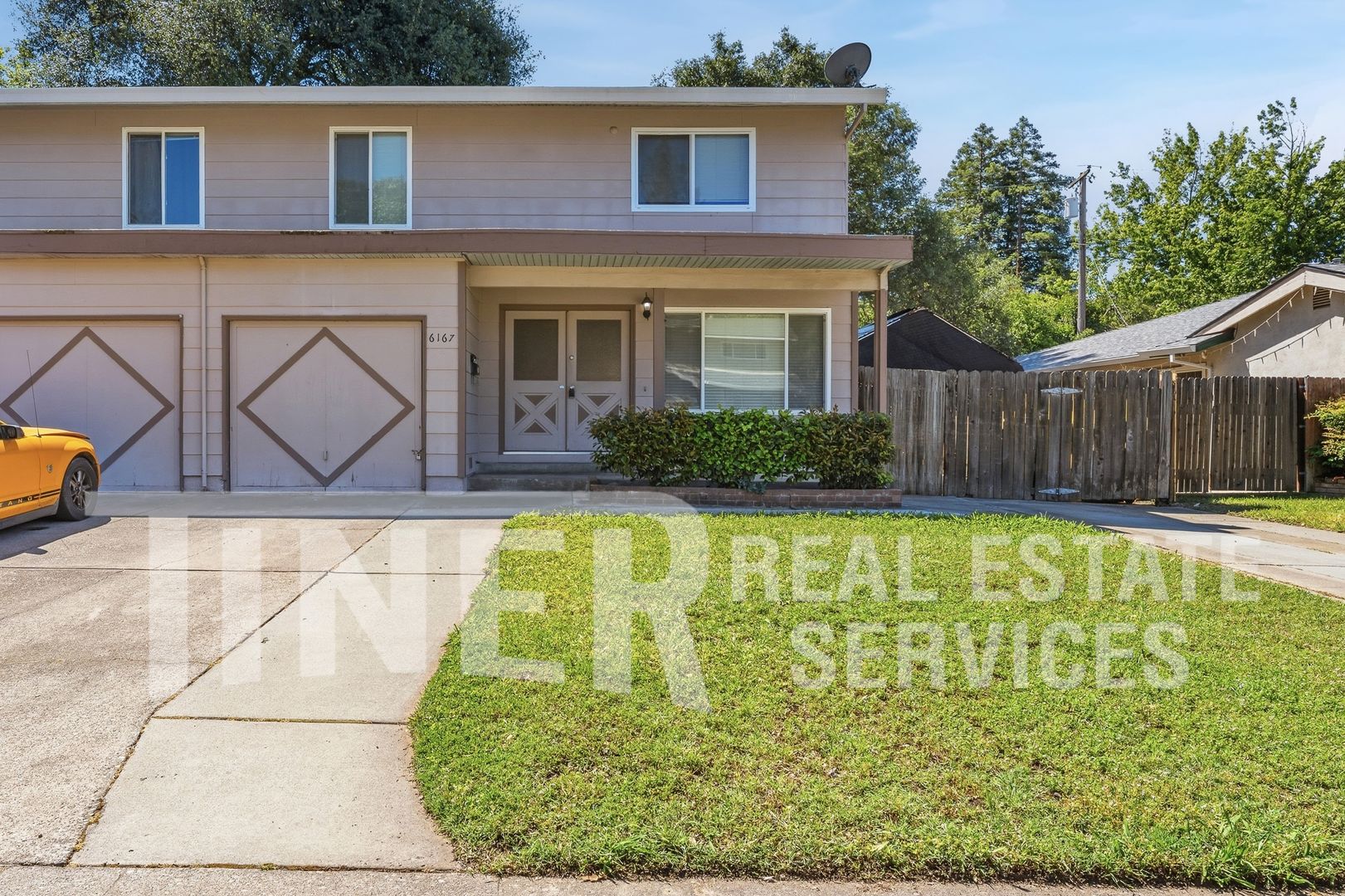 Carmichael House: 6167 Oakgreen Circle