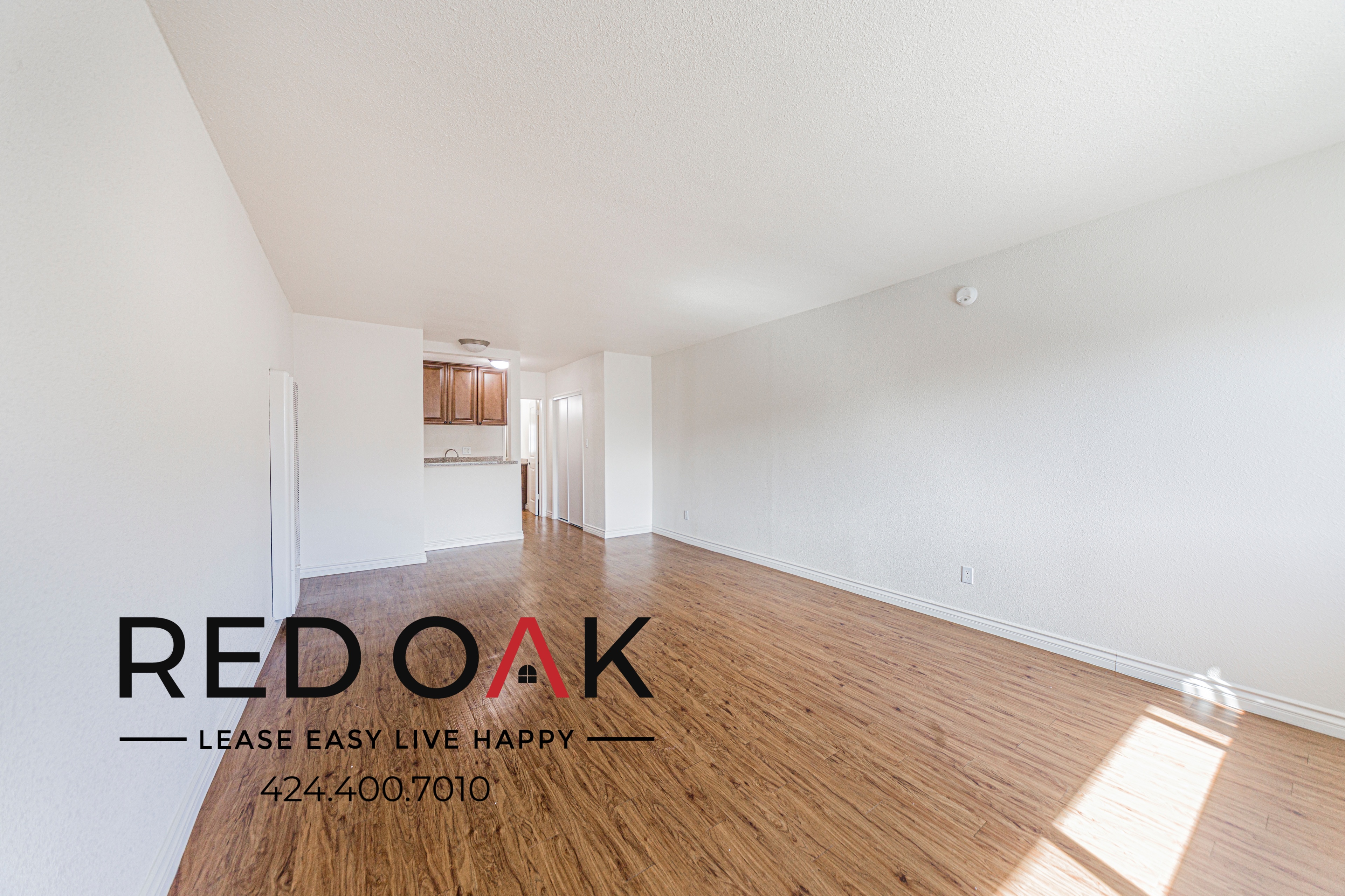 Reseda Condo: 8040 Reseda Blvd