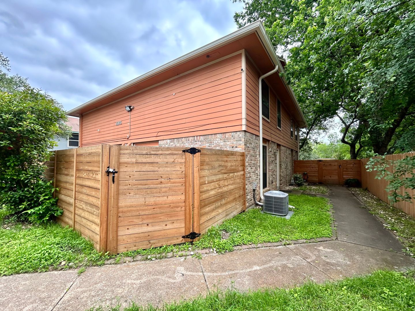 Austin Condo: 6005 Cougar Drive