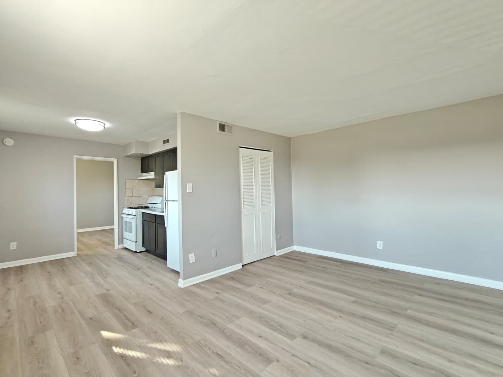 Philadelphia Condo: 7108 Oxford Ave