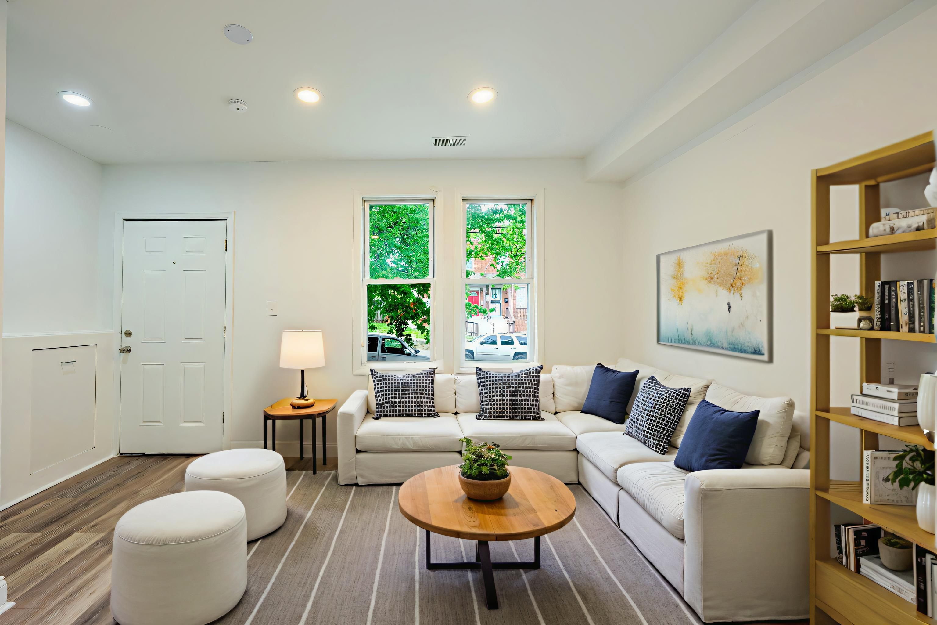 Washington House: 5347 Ames St NE