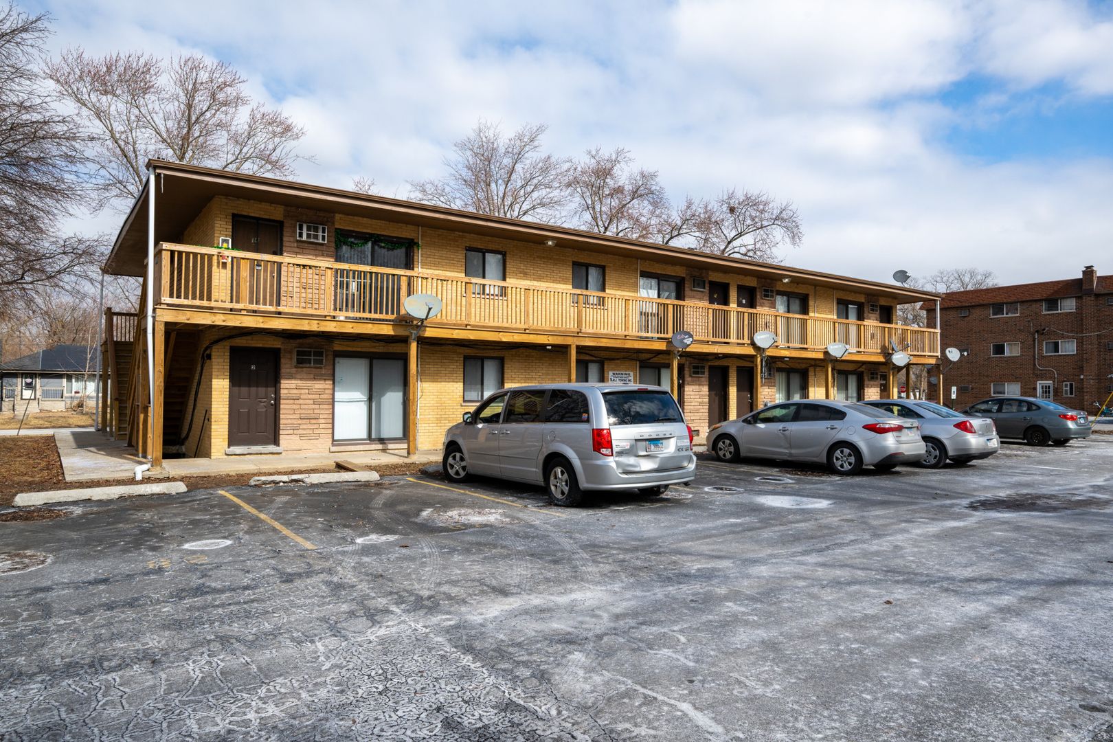 Oak Forest Condo: 15301-16 Knox Ave