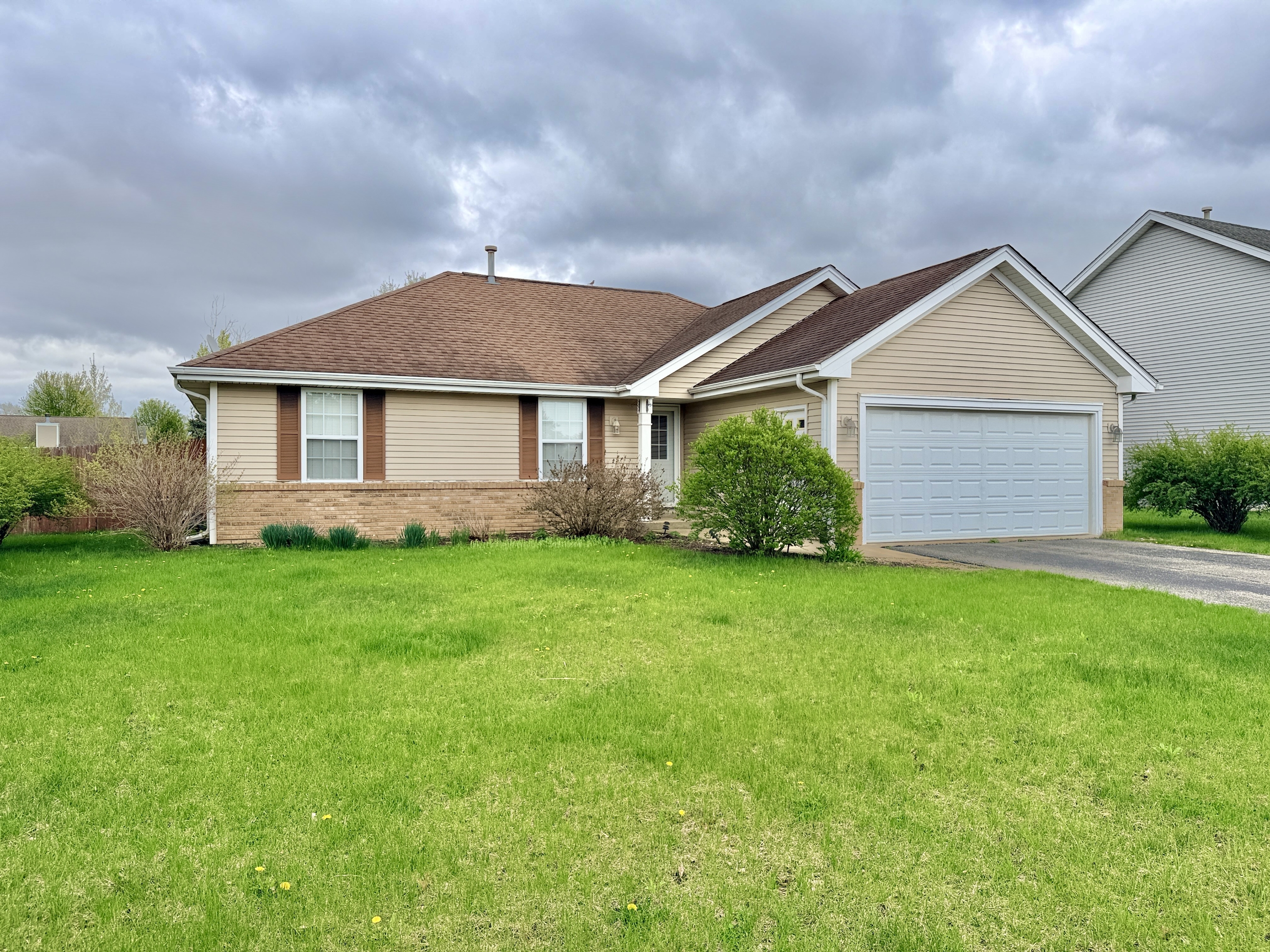 Rockton House: 809 Wynstone Way