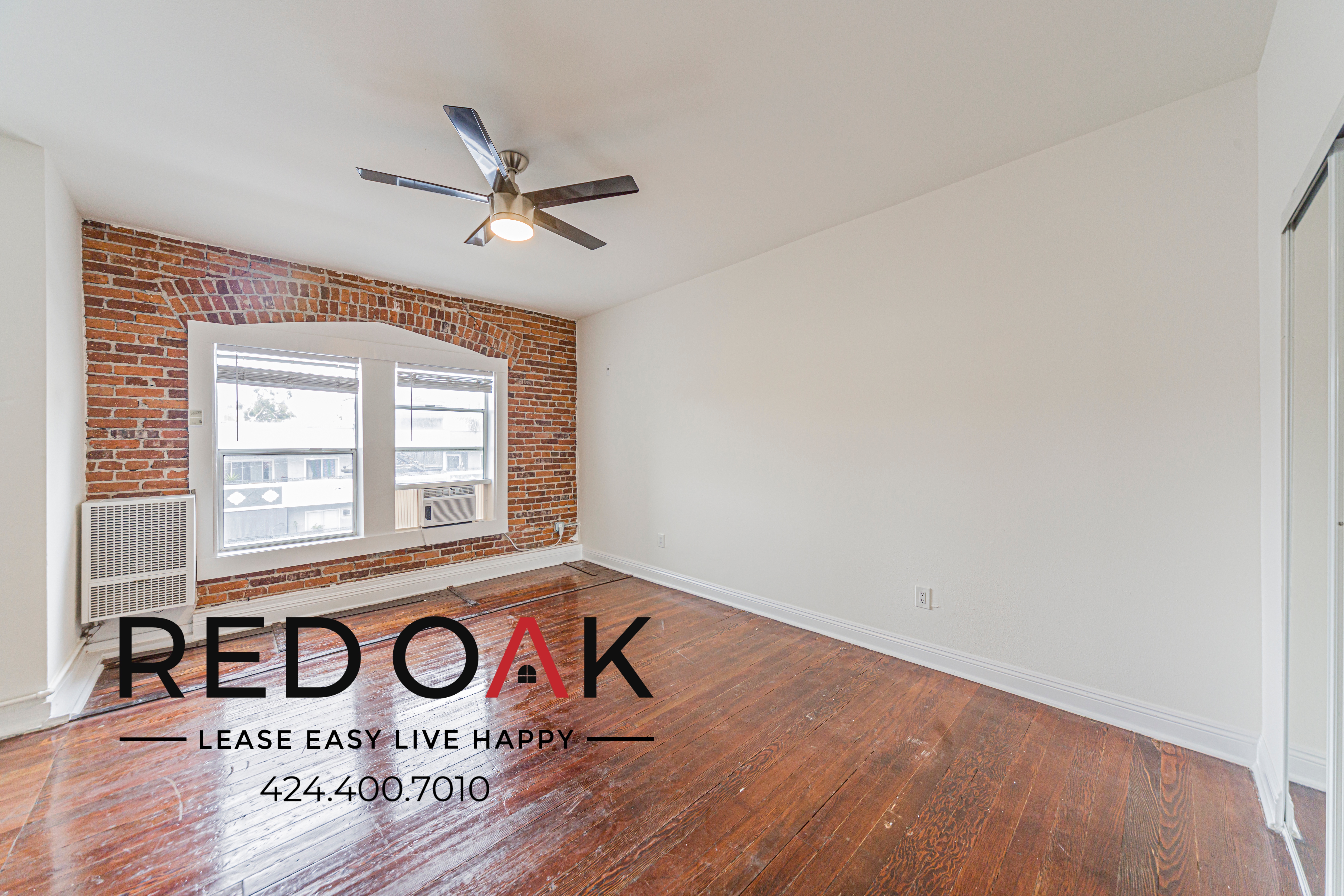 Los Angeles Condo: 915 S Carondelet Street