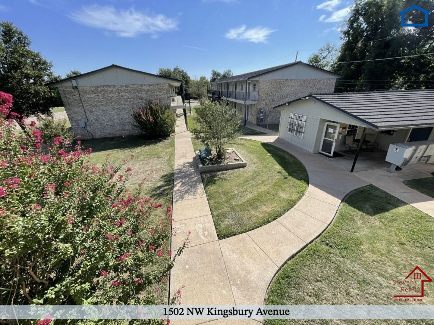 Lawton Apartment: 1502 NW Kingsbury Ave