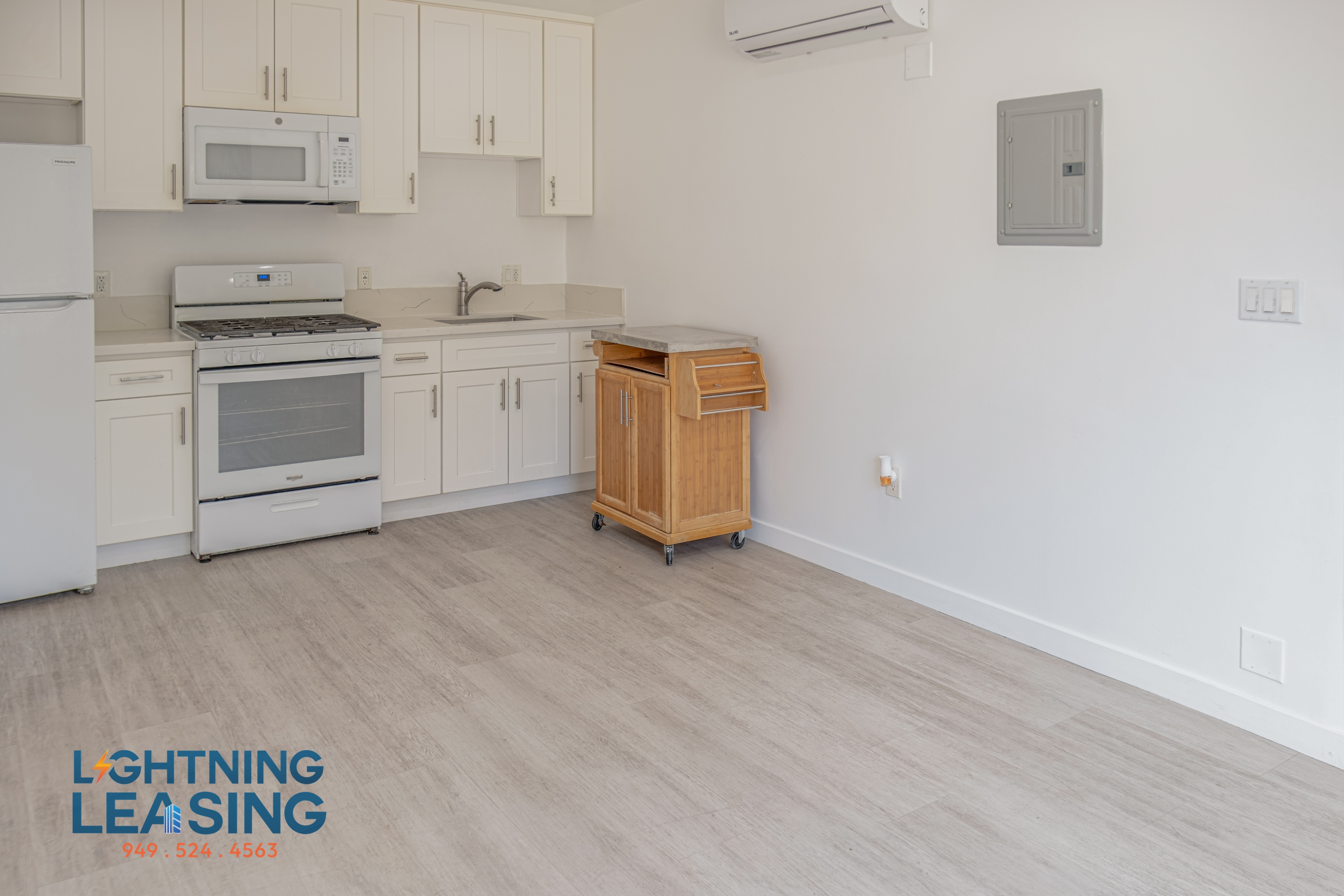 Los Angeles Condo: 1673 1/2 West Blvd