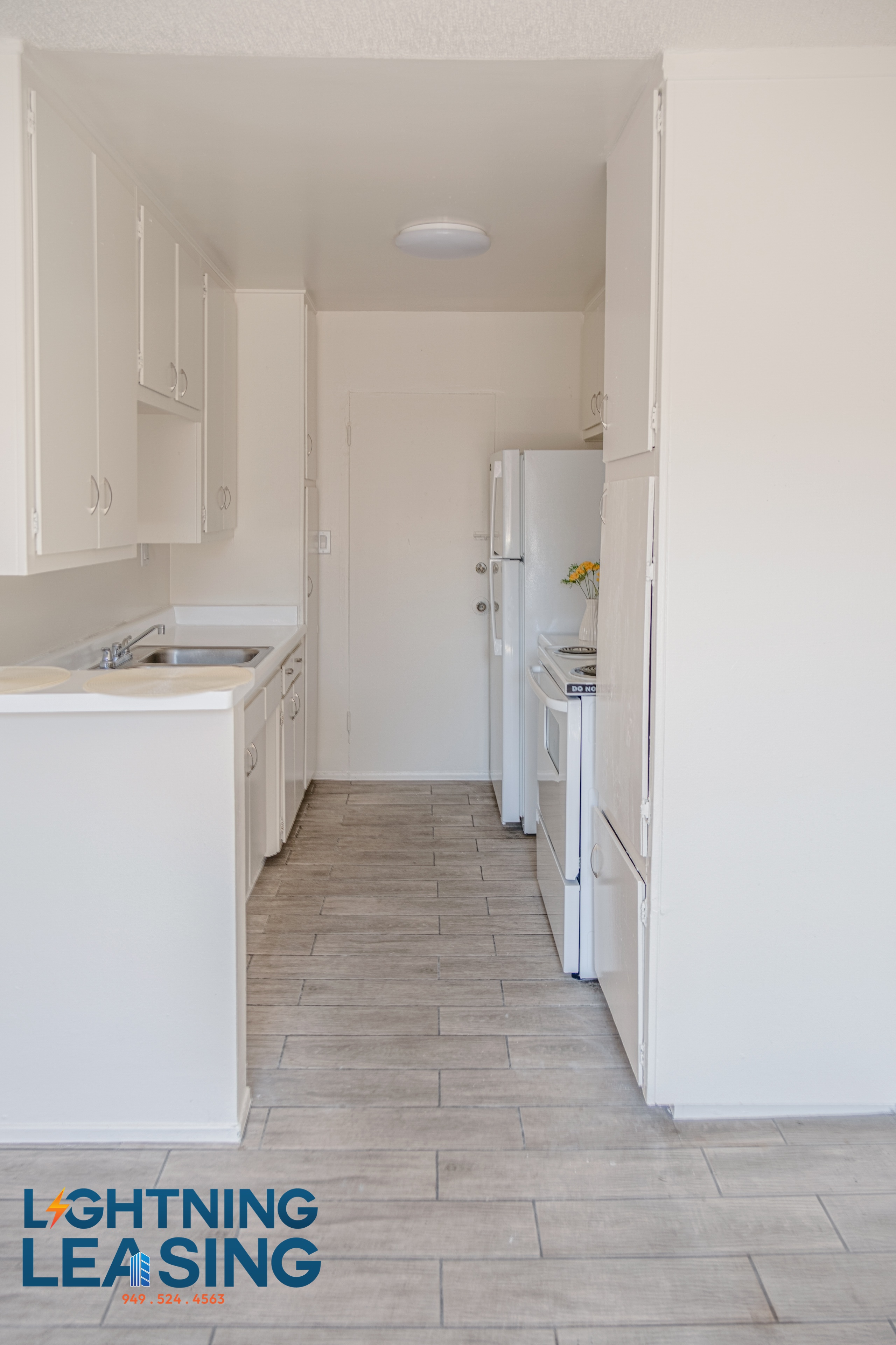 Los Angeles Condo: 914 1/2 N Wilton Pl