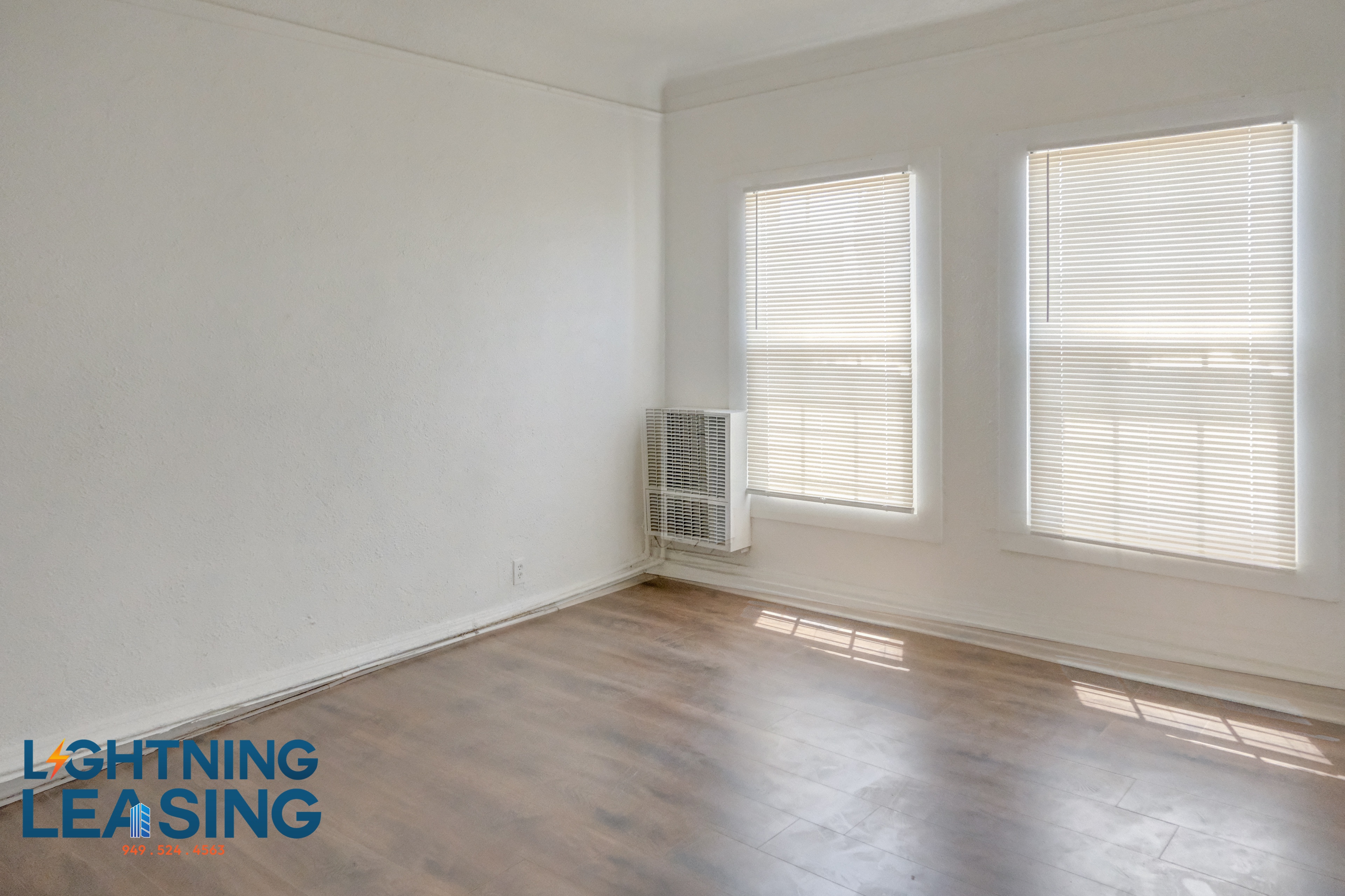 Los Angeles Condo: 249 S Harvard Blvd