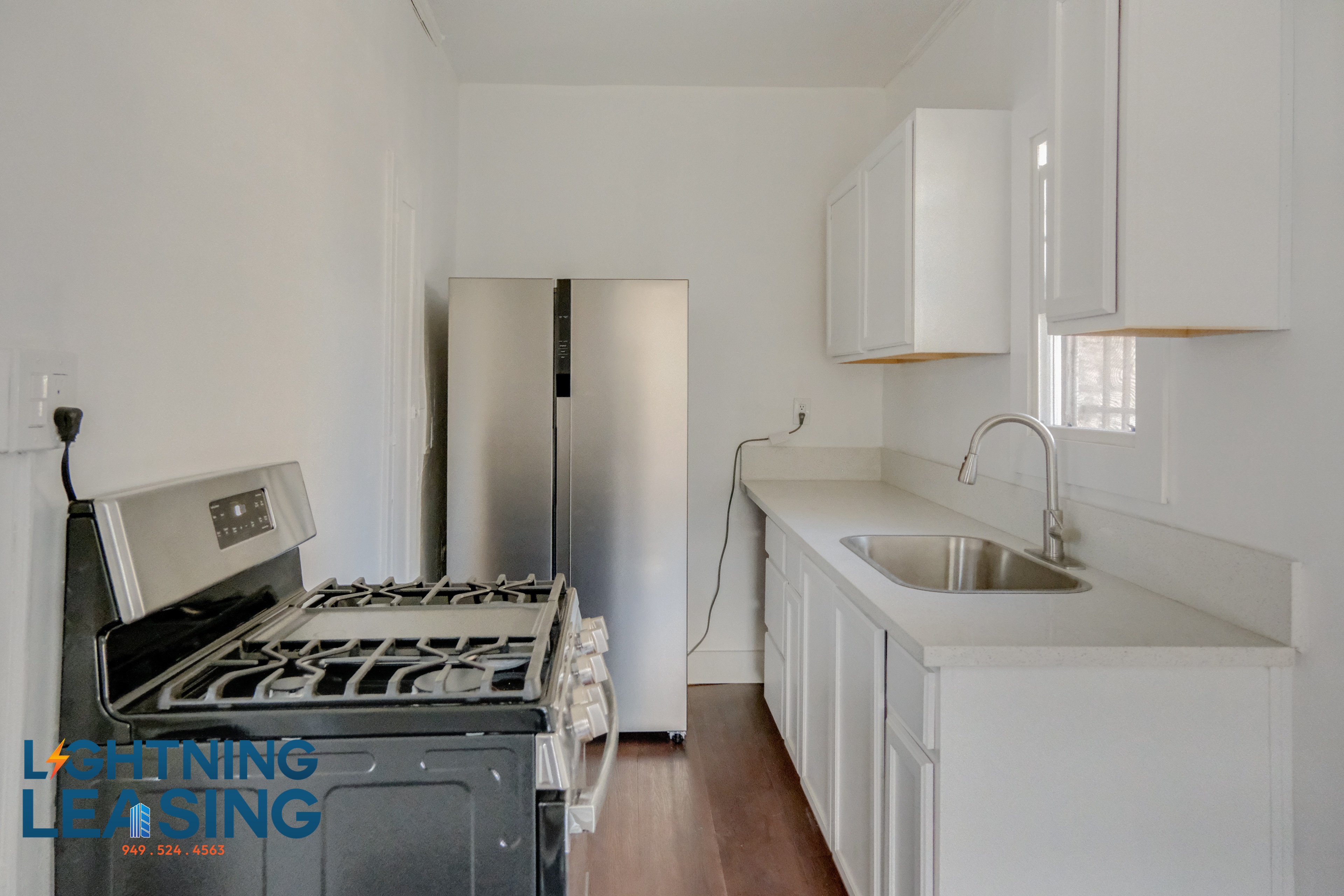 Los Angeles Condo: 249 S Harvard Blvd