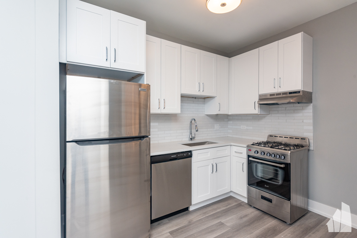 Chicago Condo: 3939 North Janssen Avenue