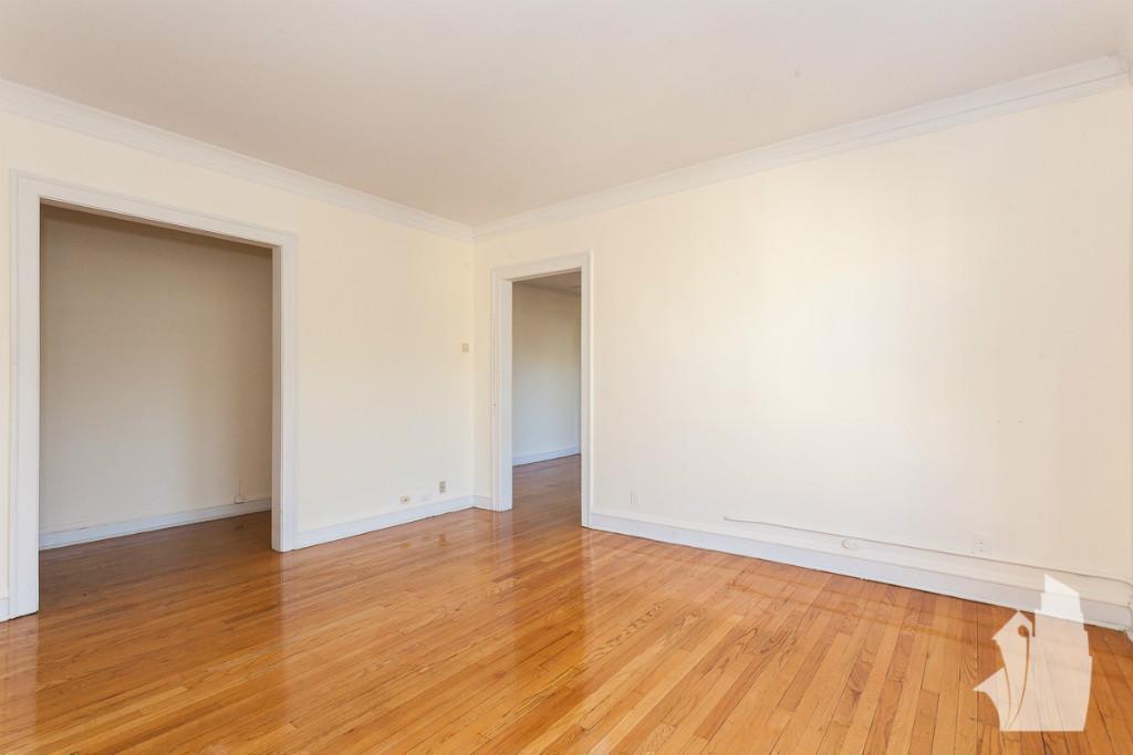 Chicago Condo: 1117 West Oakdale Avenue