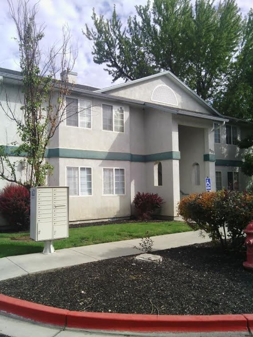 Meridian Condo: 317 S Meridian Rd
