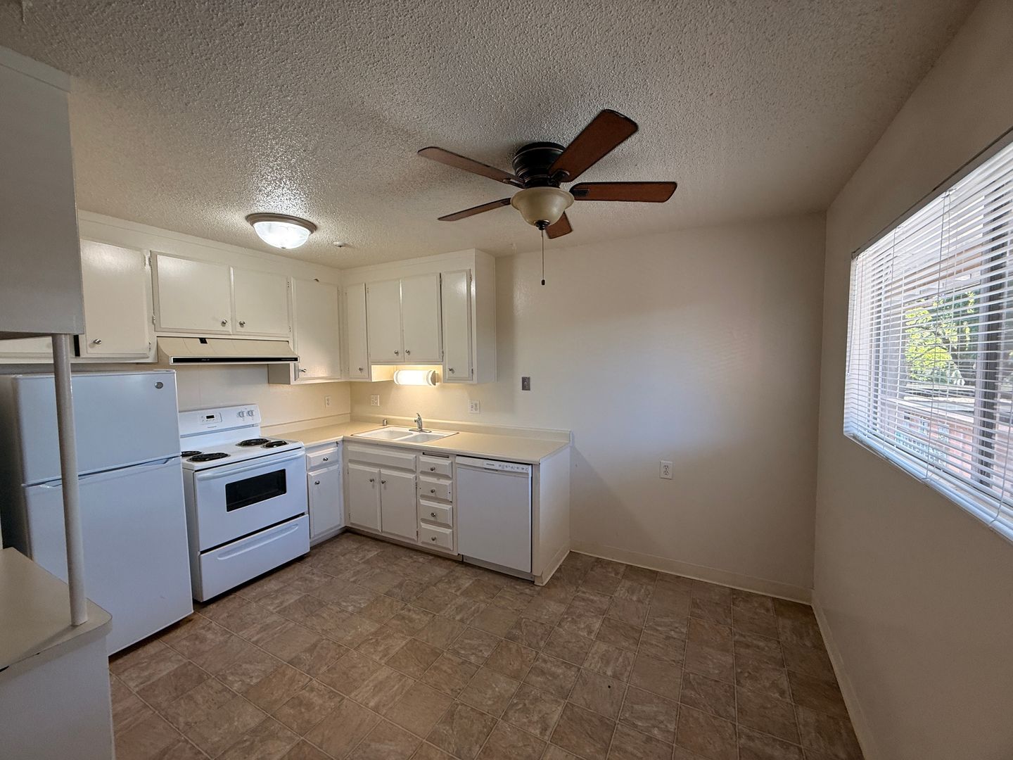 Santa Rosa Condo: 2050 Mendocino Ave.