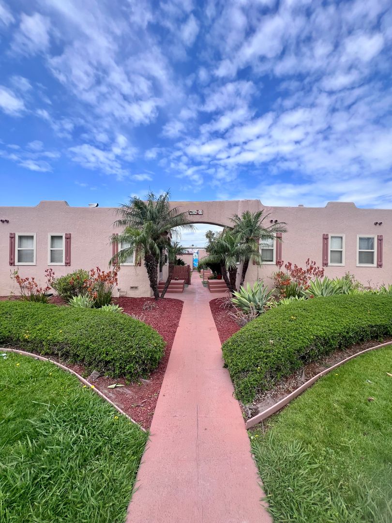 SAN DIEGO Condo: 4326 1/2 SWIFT AVENUE