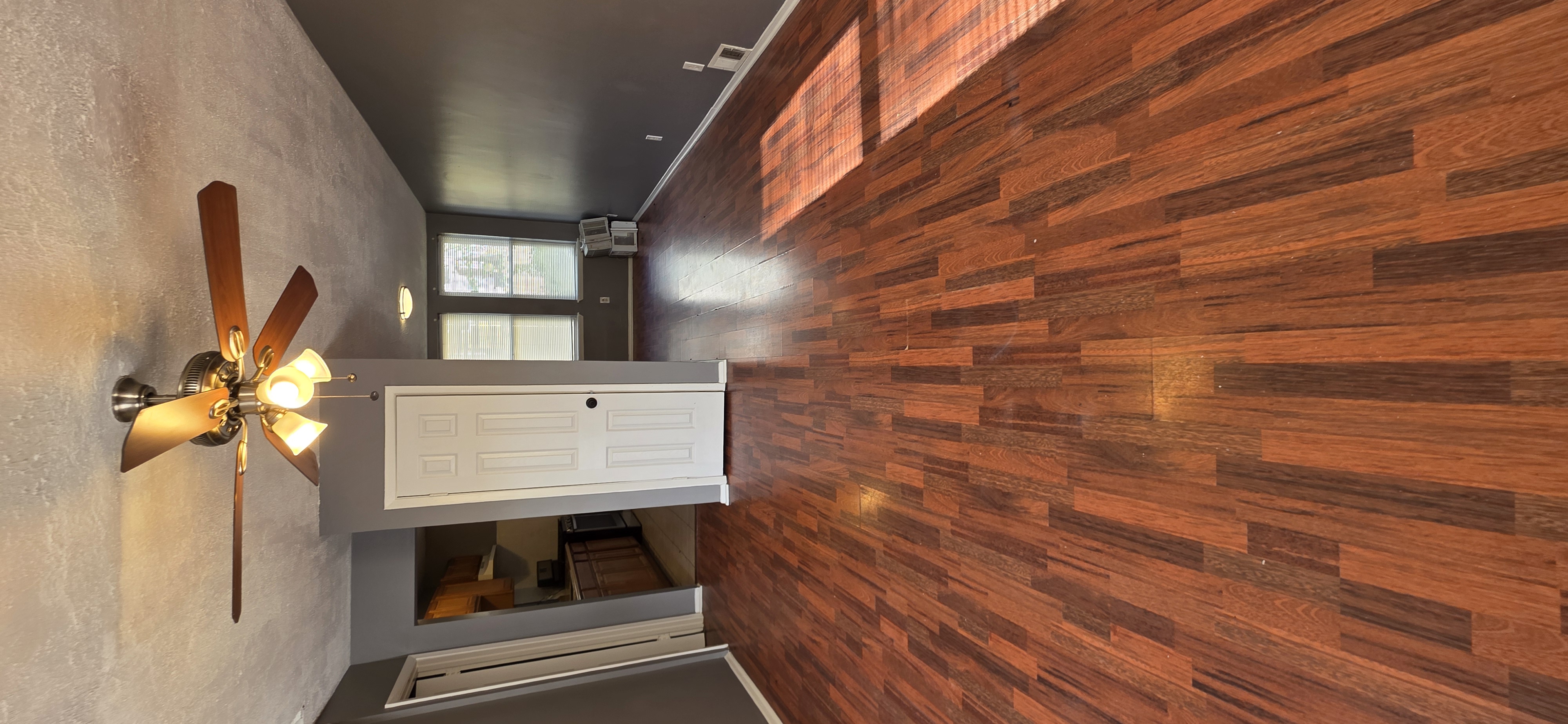 Baltimore Townhome: 907 North Rosedale St