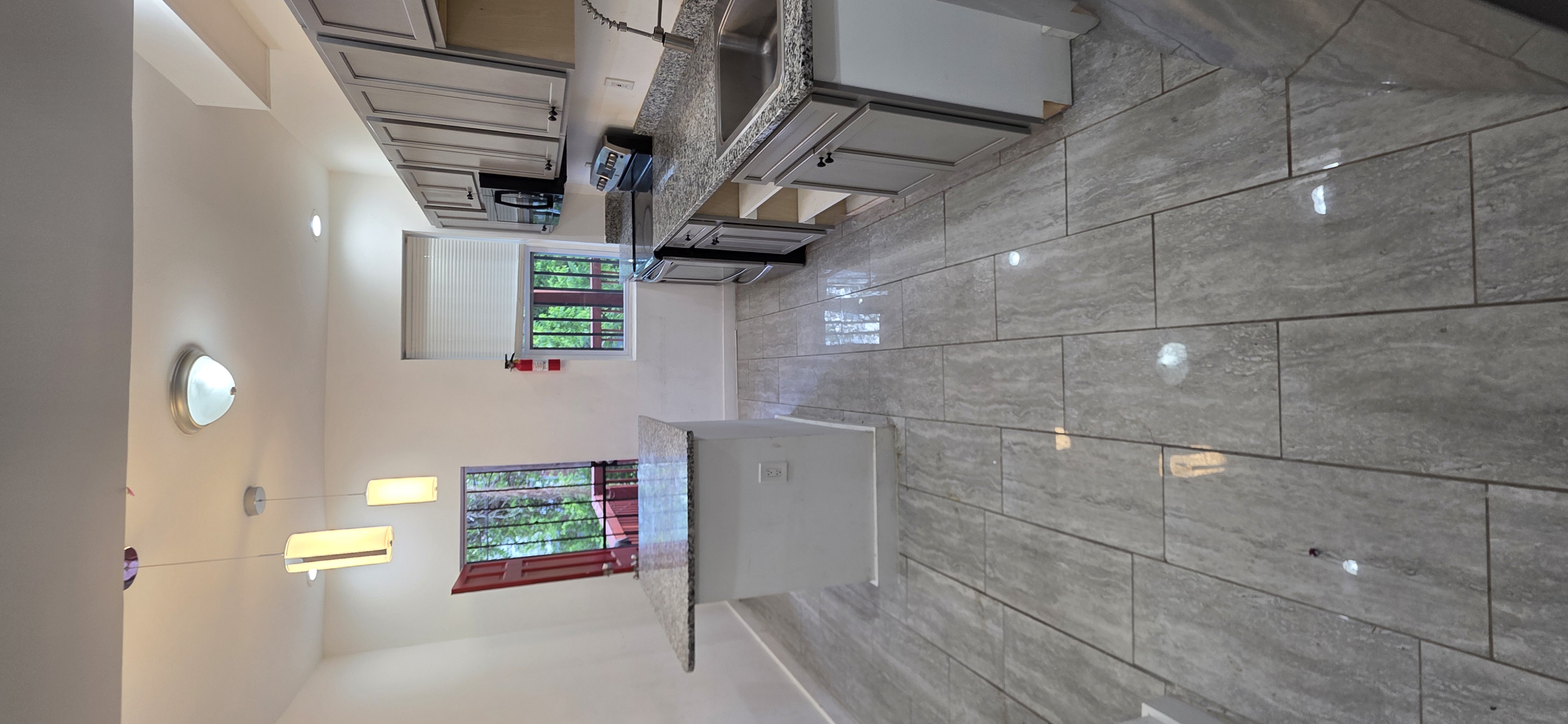 Baltimore Townhome: 3055 Brighton St