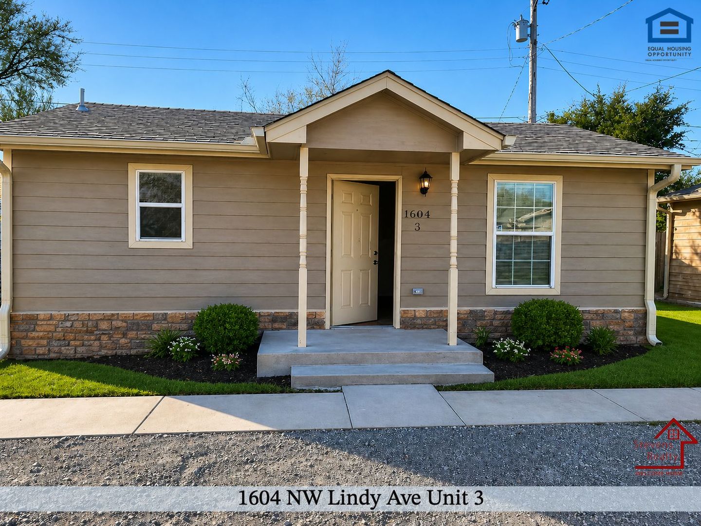 Lawton House: 1604 NW Lindy Ave