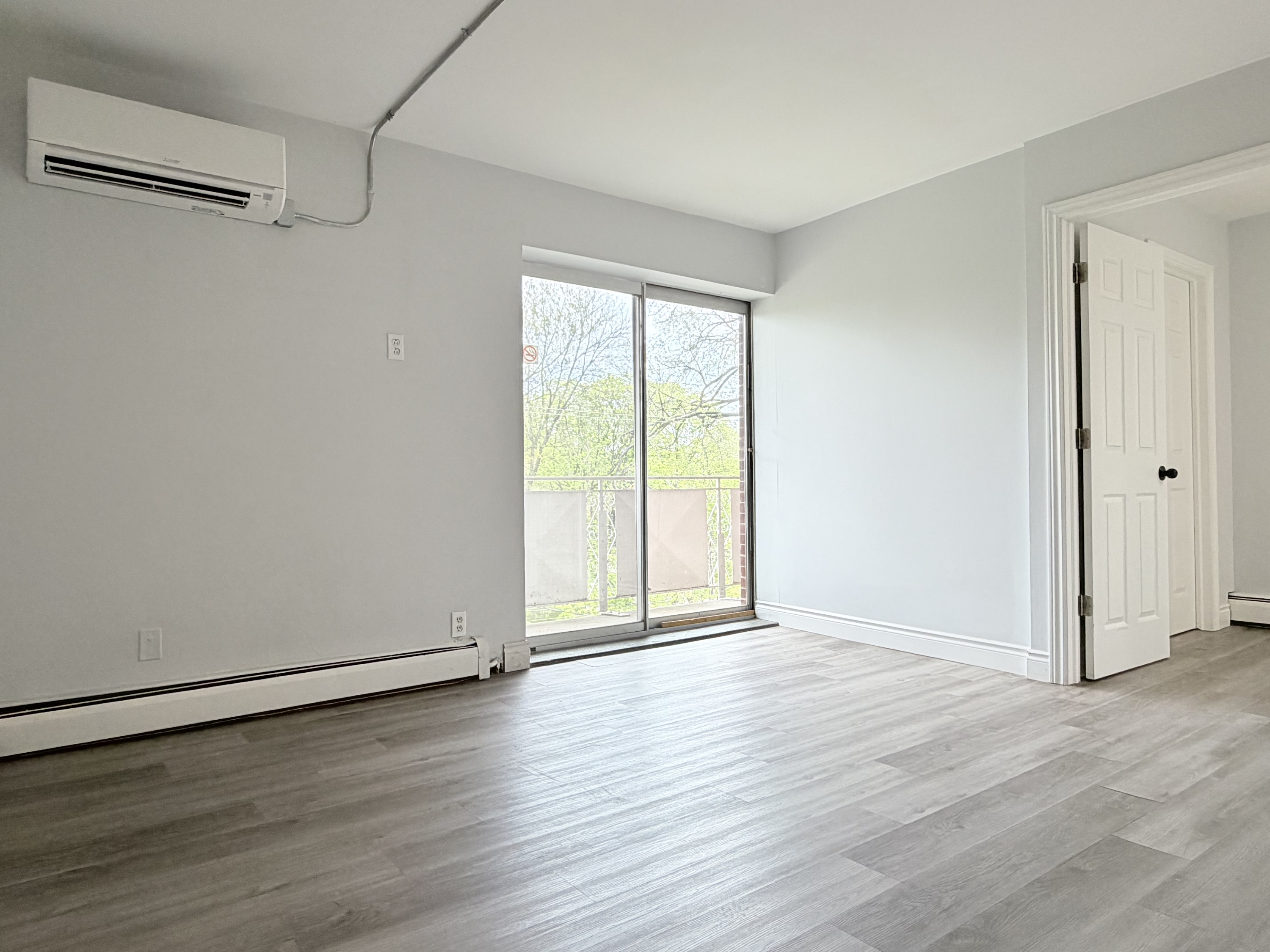 Windsor Condo: 315 Detroit St