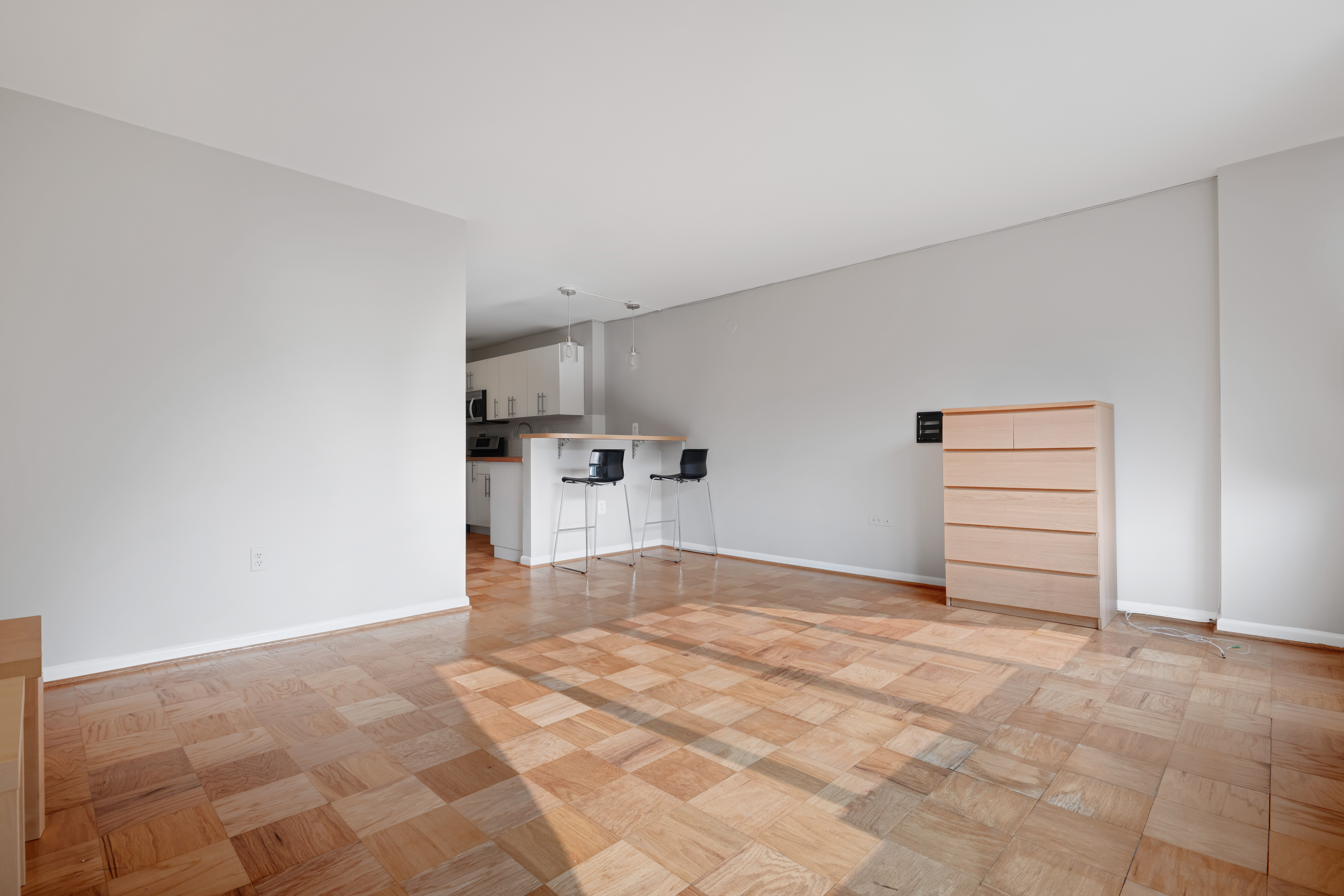 Washington House: 2939 Van Ness St NW