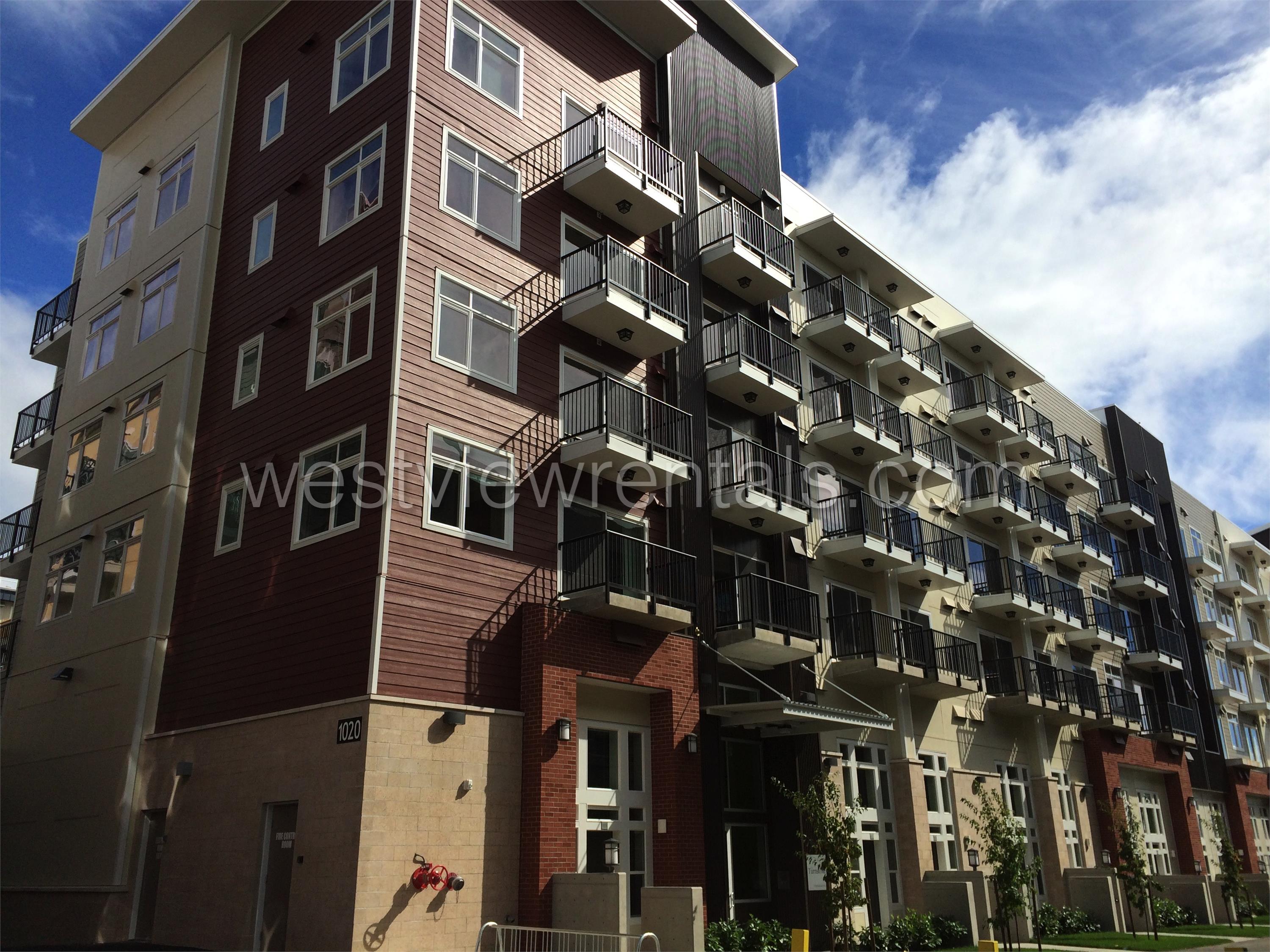 Bellingham Apartment: 1010 Railroad Ave