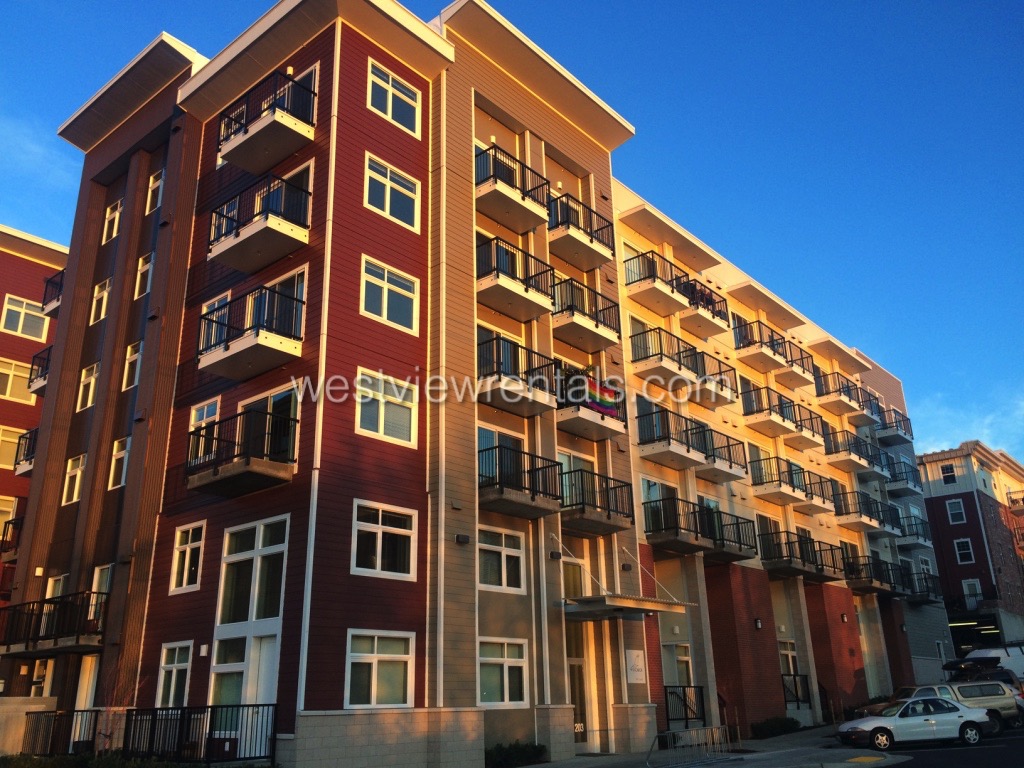 Bellingham Apartment: 1010 Railroad Ave