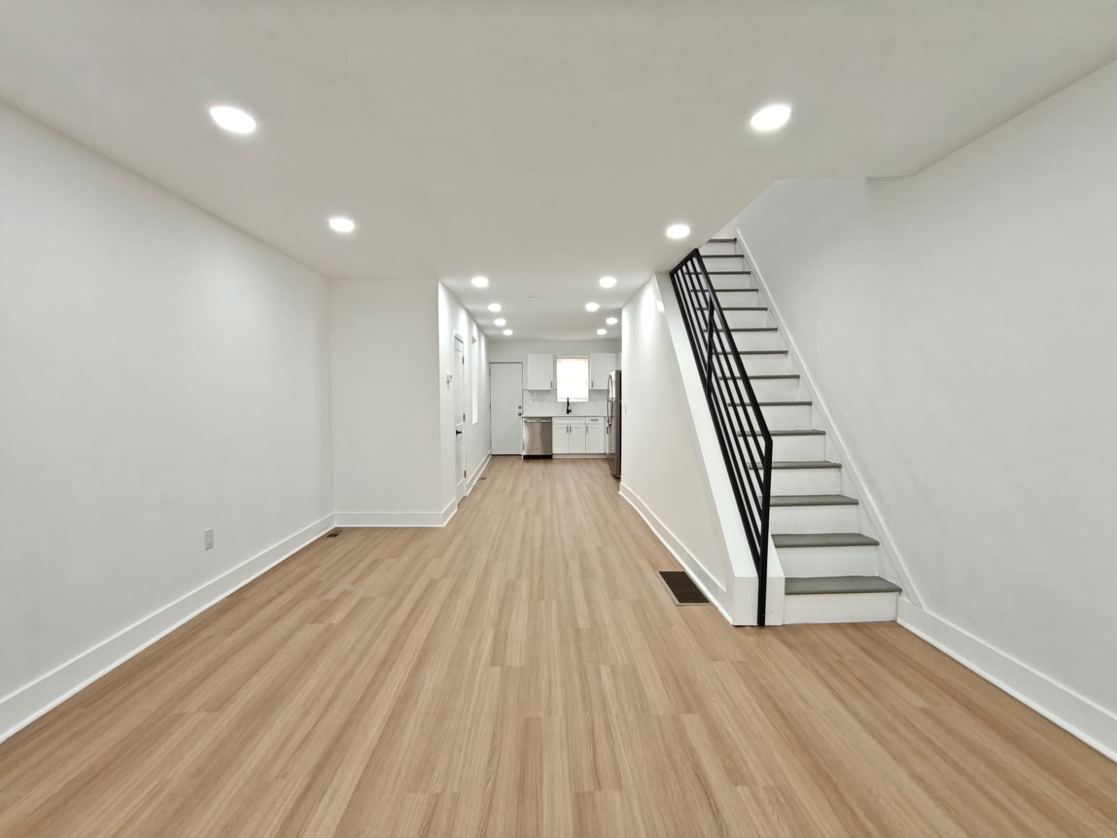 Philadelphia Townhome: 143 N Conestoga St