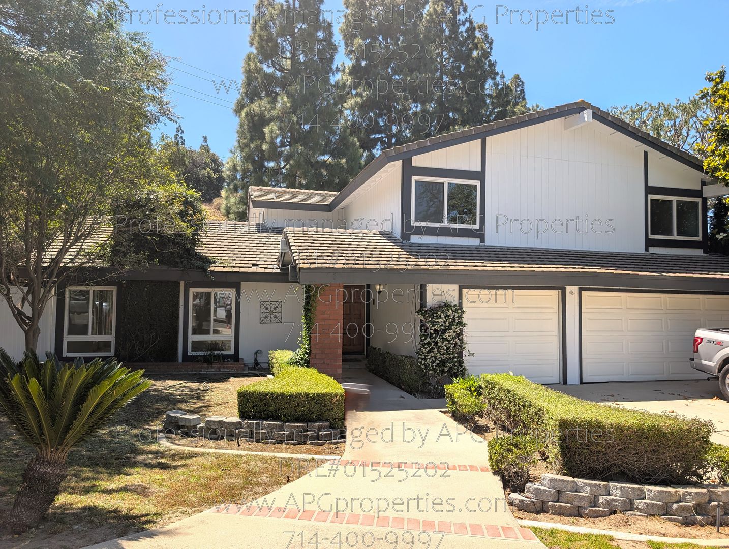 Anaheim House: 289 S Solomon Dr