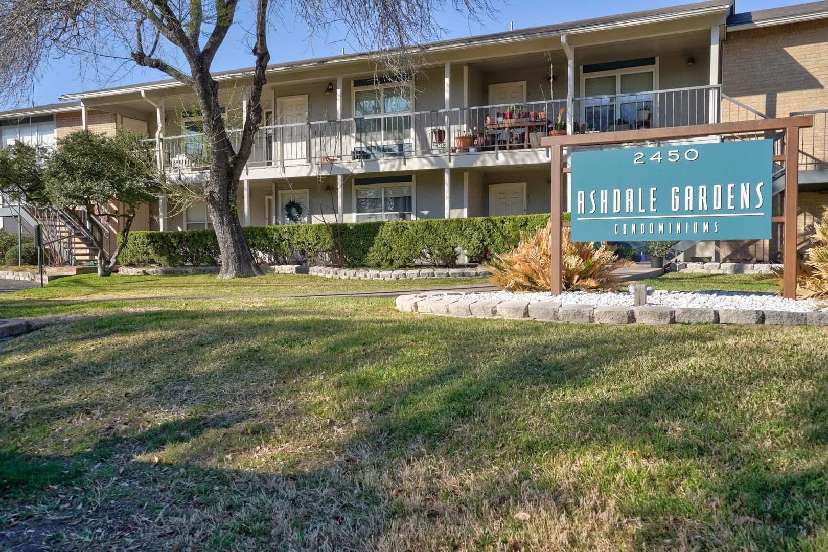 Austin House: 2450 Ashdale Drive 205