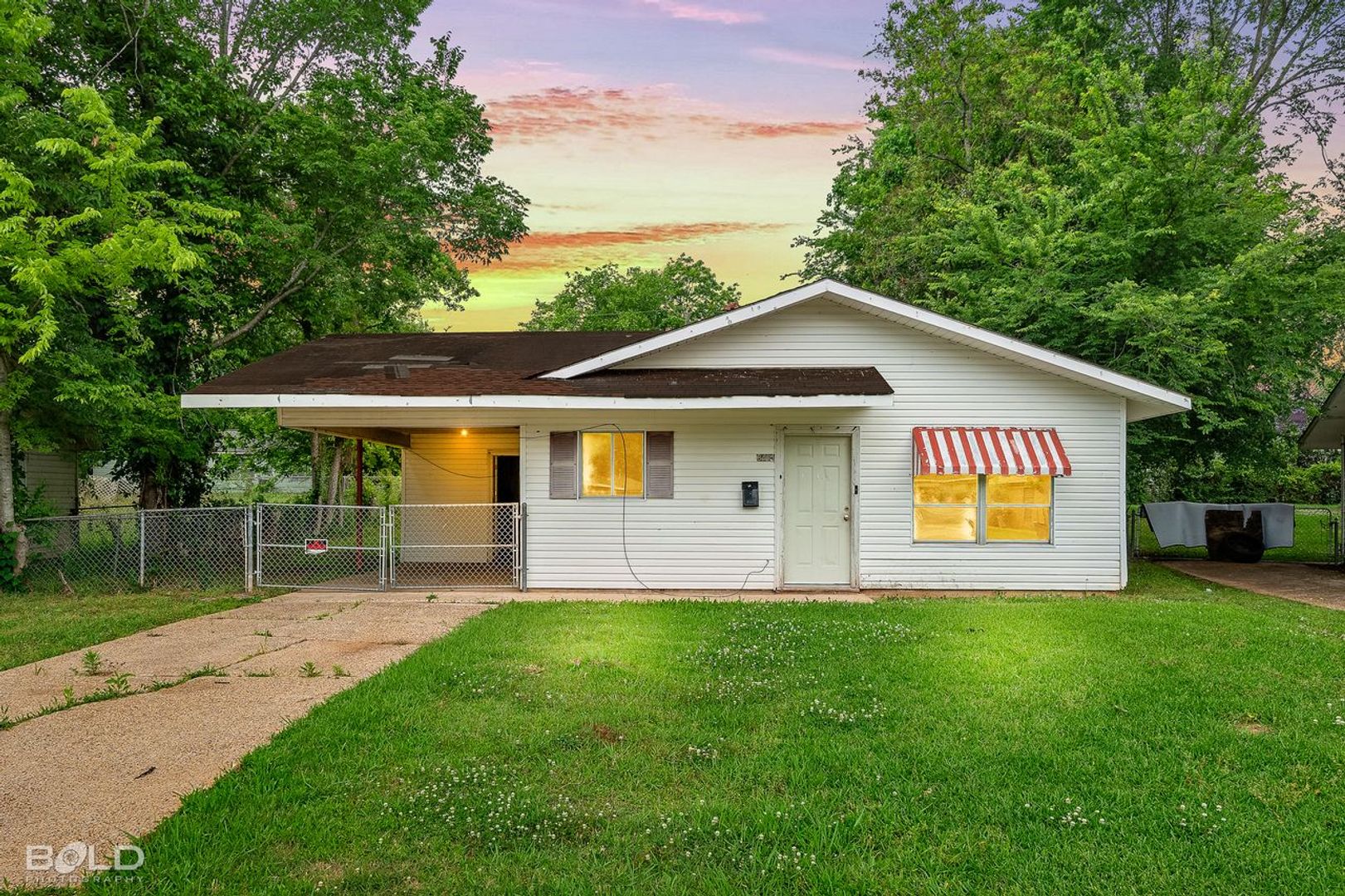 Shreveport House: 8413 David Dr.