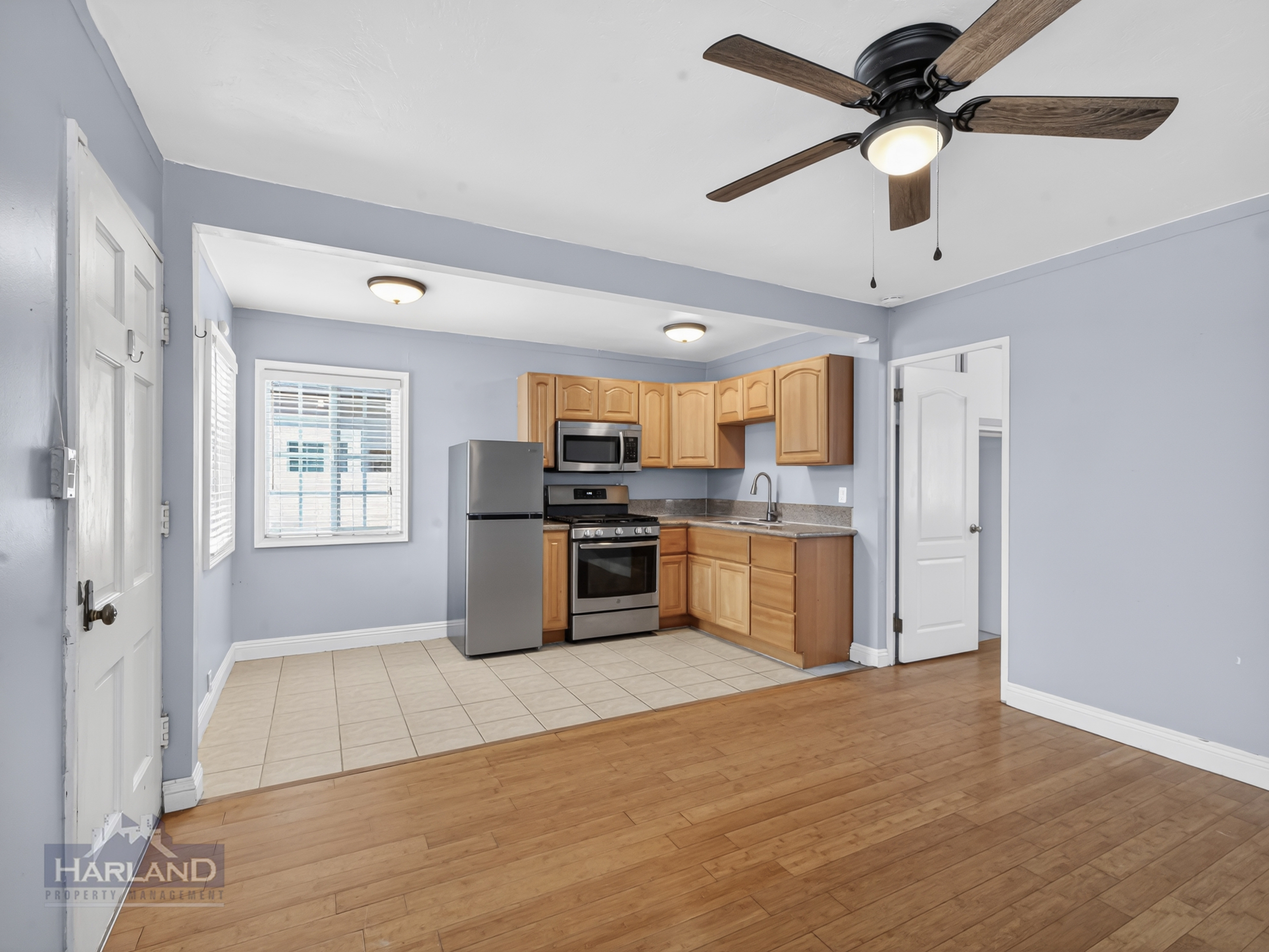 San Diego House: 4190 Estrella Ave