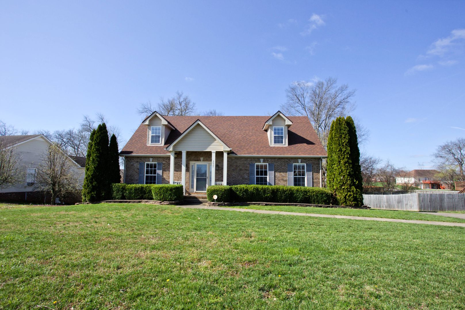 Clarksville House: 3927 Stella Dr