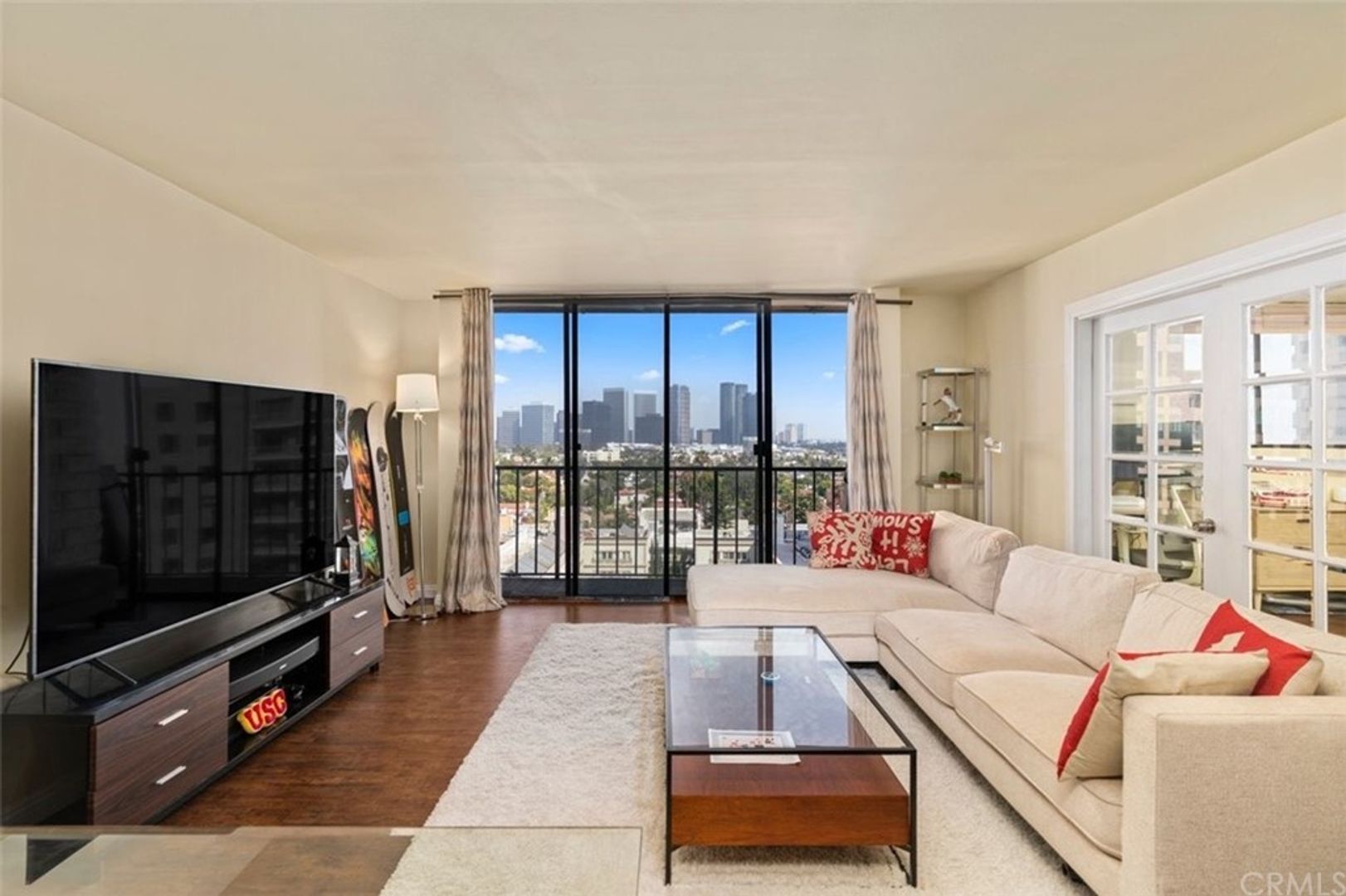 Los Angeles House: 10535 Wilshire Blvd