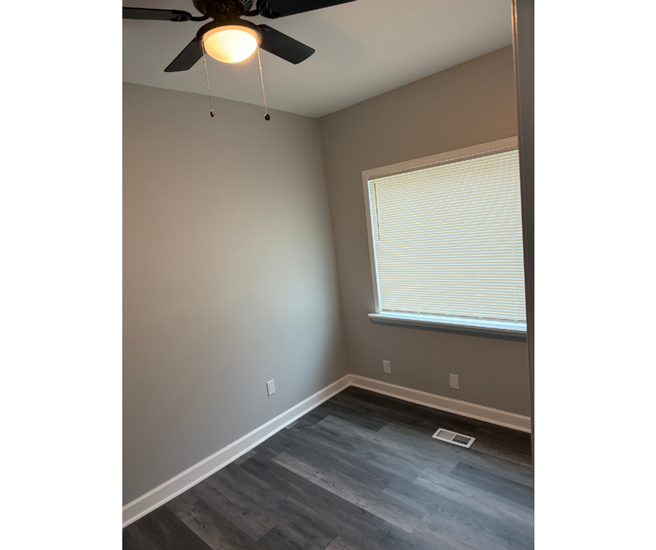 Baltimore Condo: 3718 E Lombard st