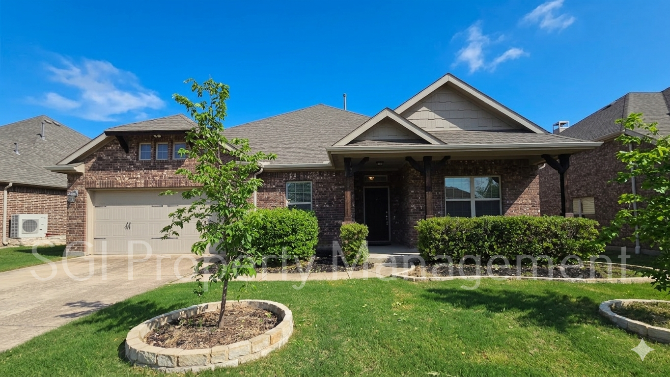Fate House: 206 Pleasant Hill Ln