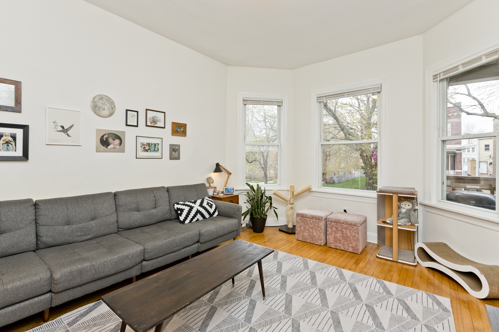 Chicago Condo: 3841 North Bernard Street,