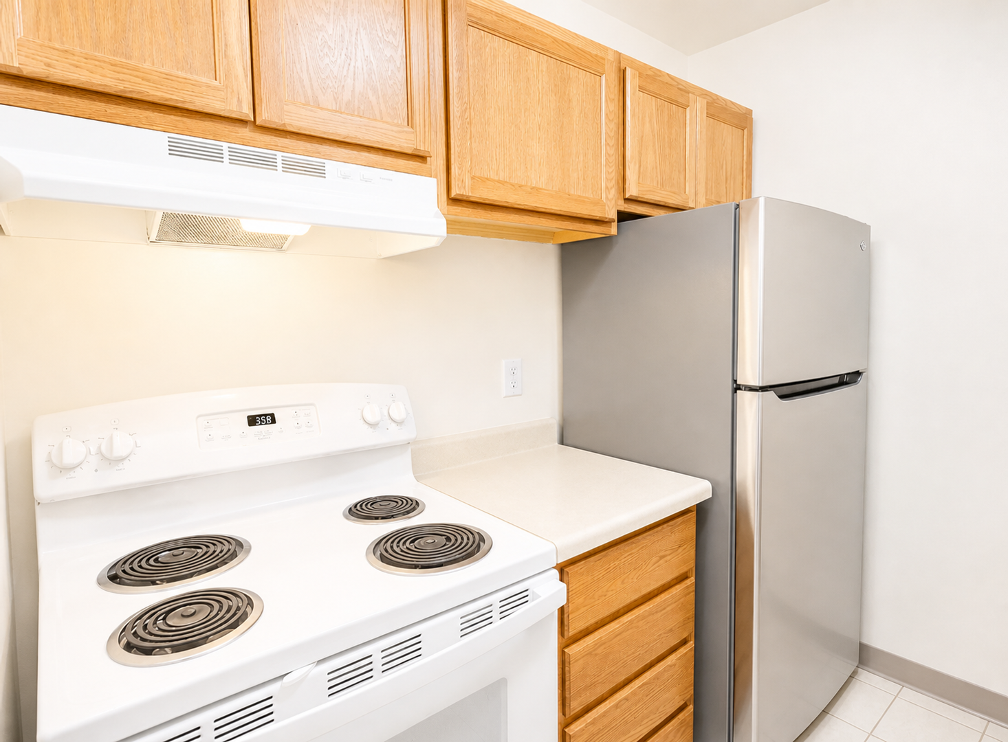 Sun Prairie Apartment: 242 Amber Trl