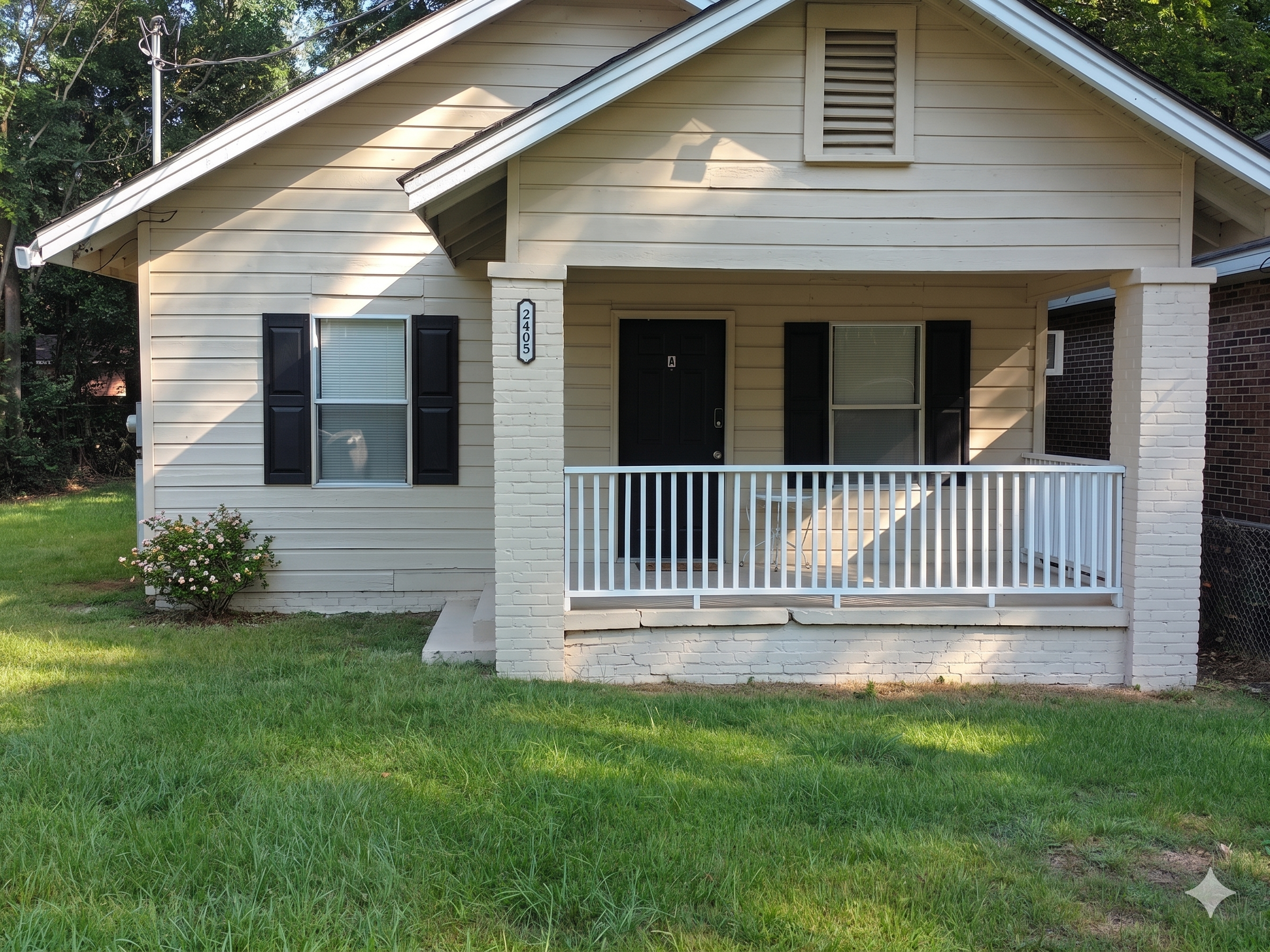 Montgomery House: 2405 Palmetto St
