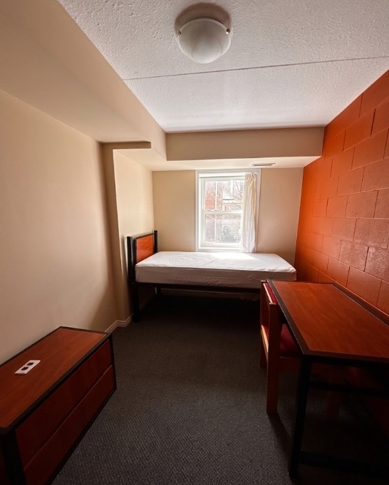 103 - 261 Lester St - Unit 5