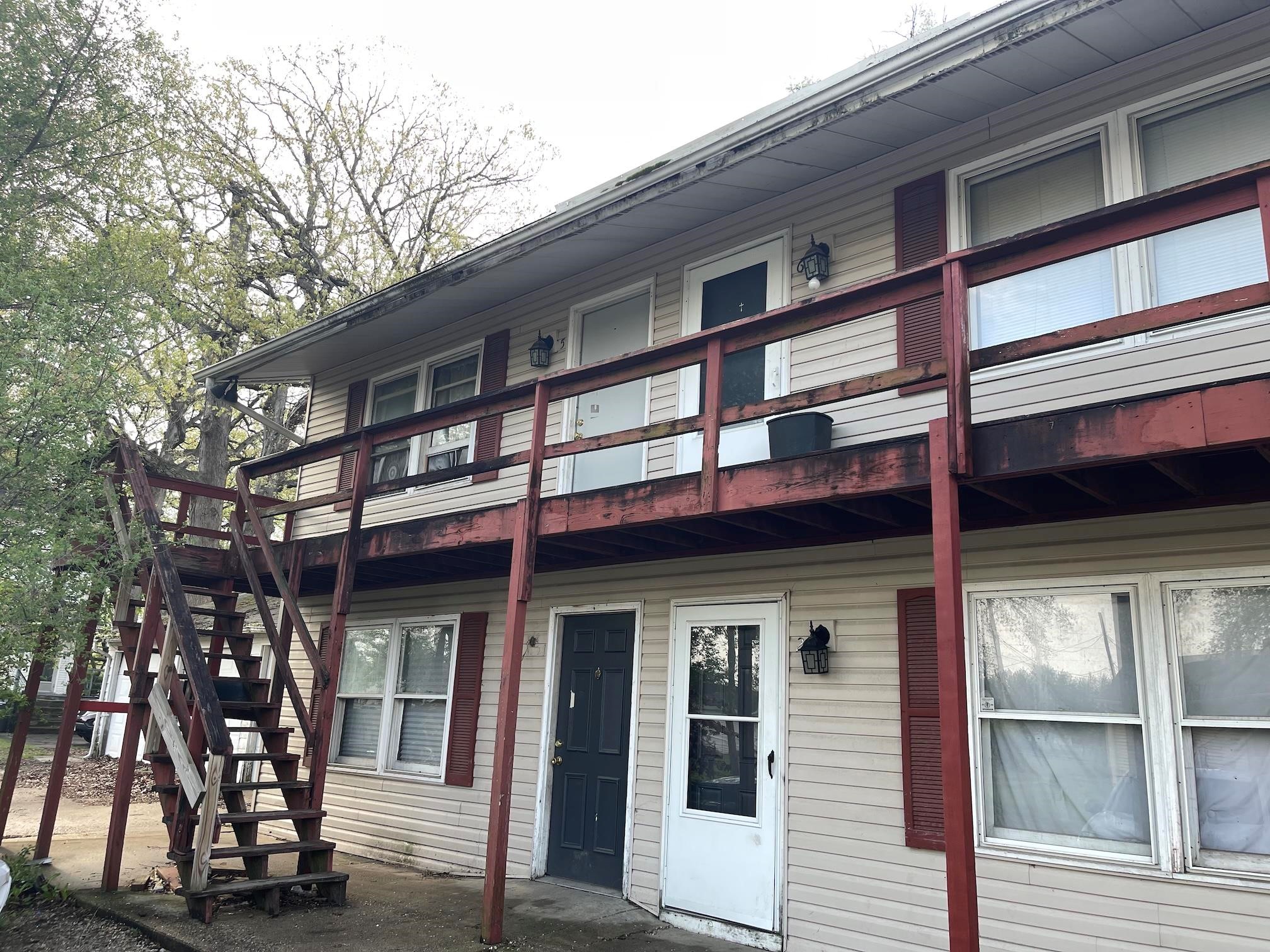 Danville House: 504-3 Woodbury