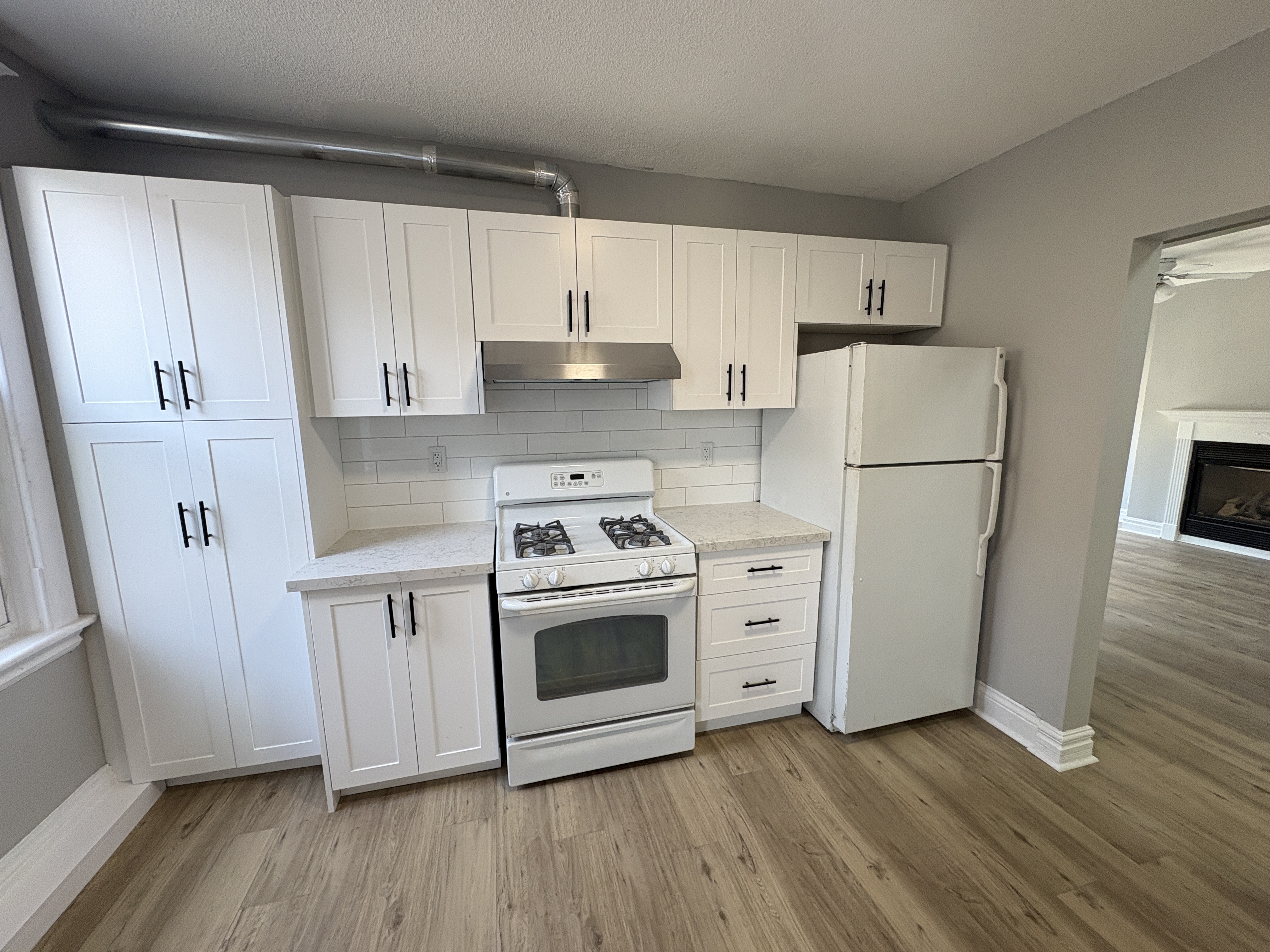 Hamilton Condo: 144 Locke St South
