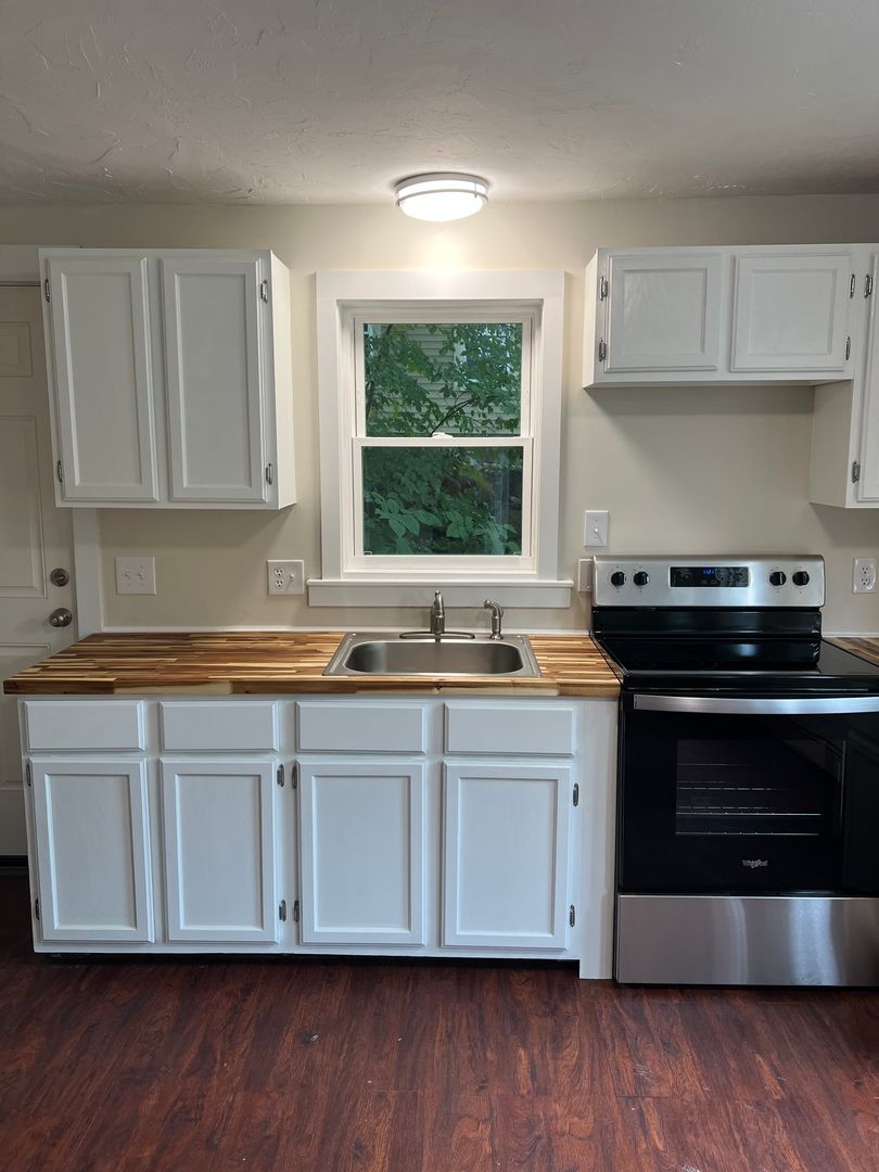 Wolfeboro Condo: 5 Elm St
