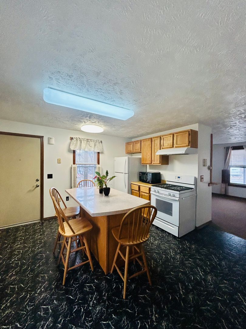 Portsmouth Condo: 175-177 Myrtle Ave