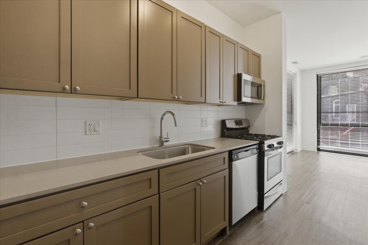 Chicago Condo: 830 North Milwaukee