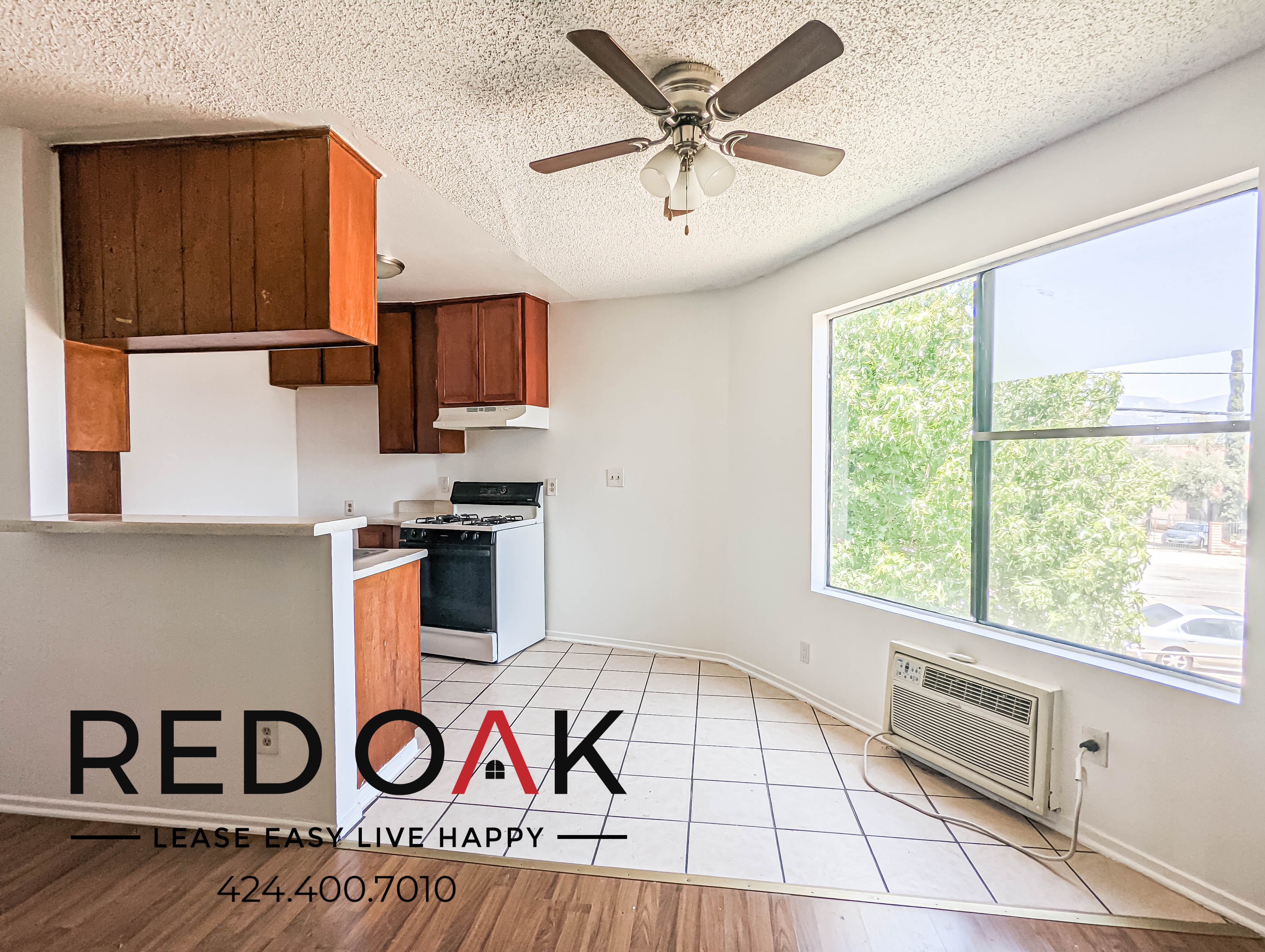 Sylmar Condo: 15500 Foothill Blvd