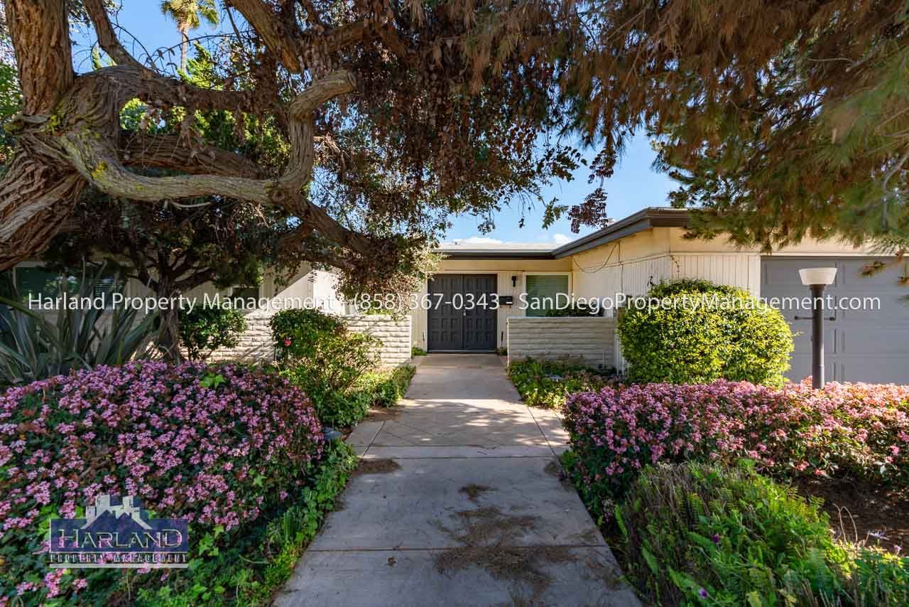 La Jolla House: 2401 Sagebrush Ct